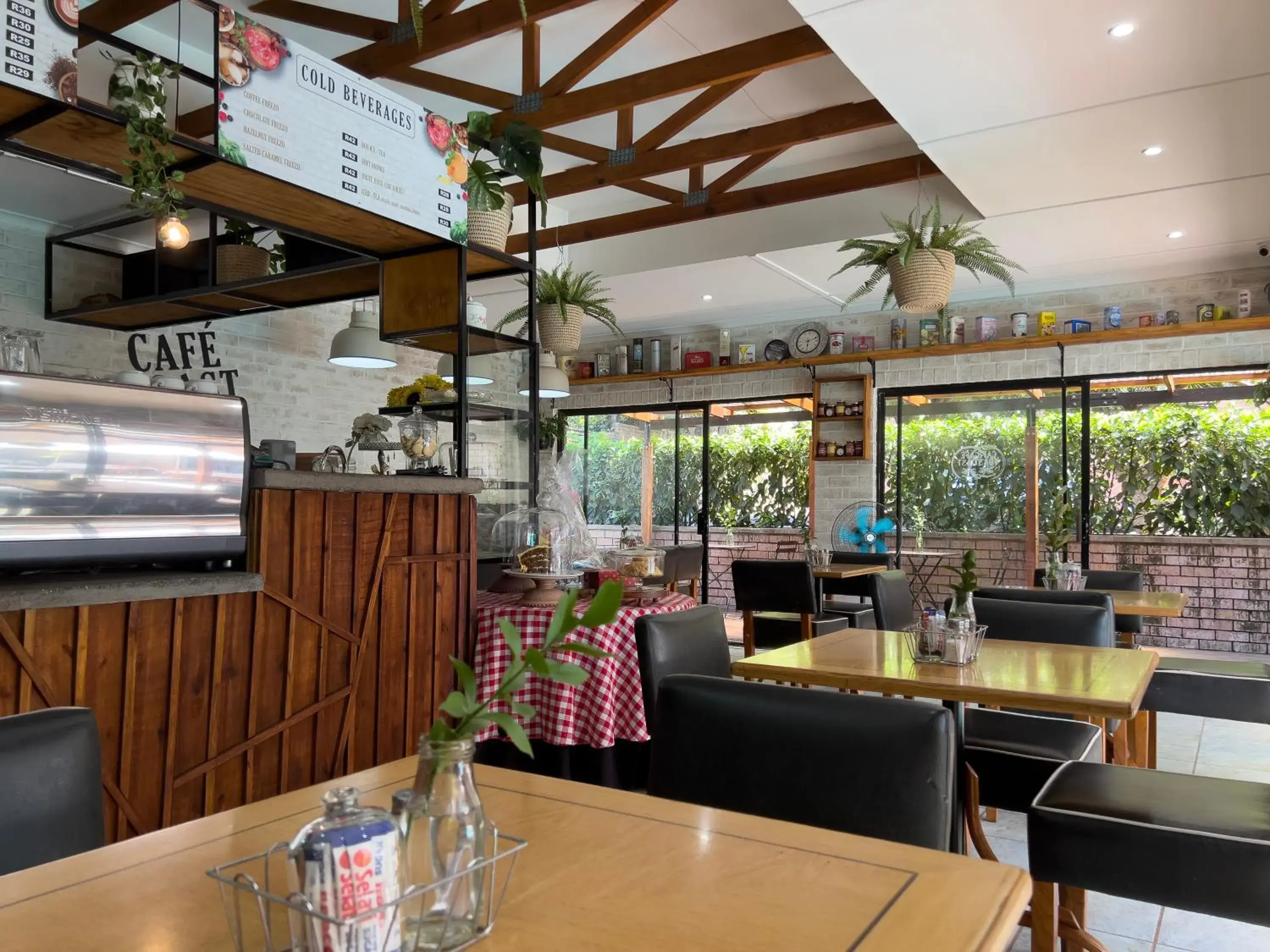 Breakfast in Alveston Manor Boutique Hotel & Spa Breakfast in Alveston Manor Boutique Hotel & Spa