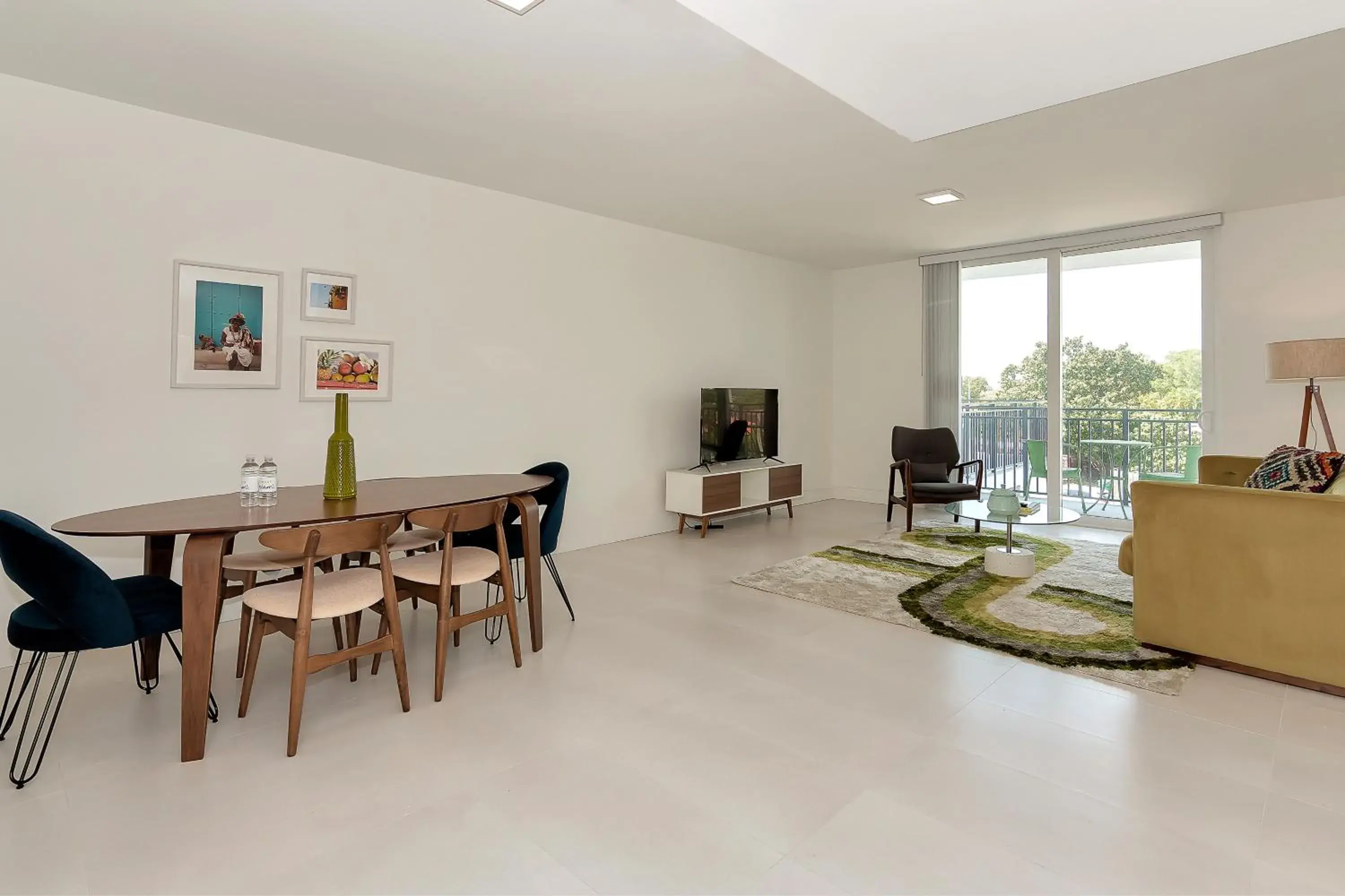 Three-Bedroom Apartment in Roami at Grove 27 Three-Bedroom Apartment in Roami at Grove 27