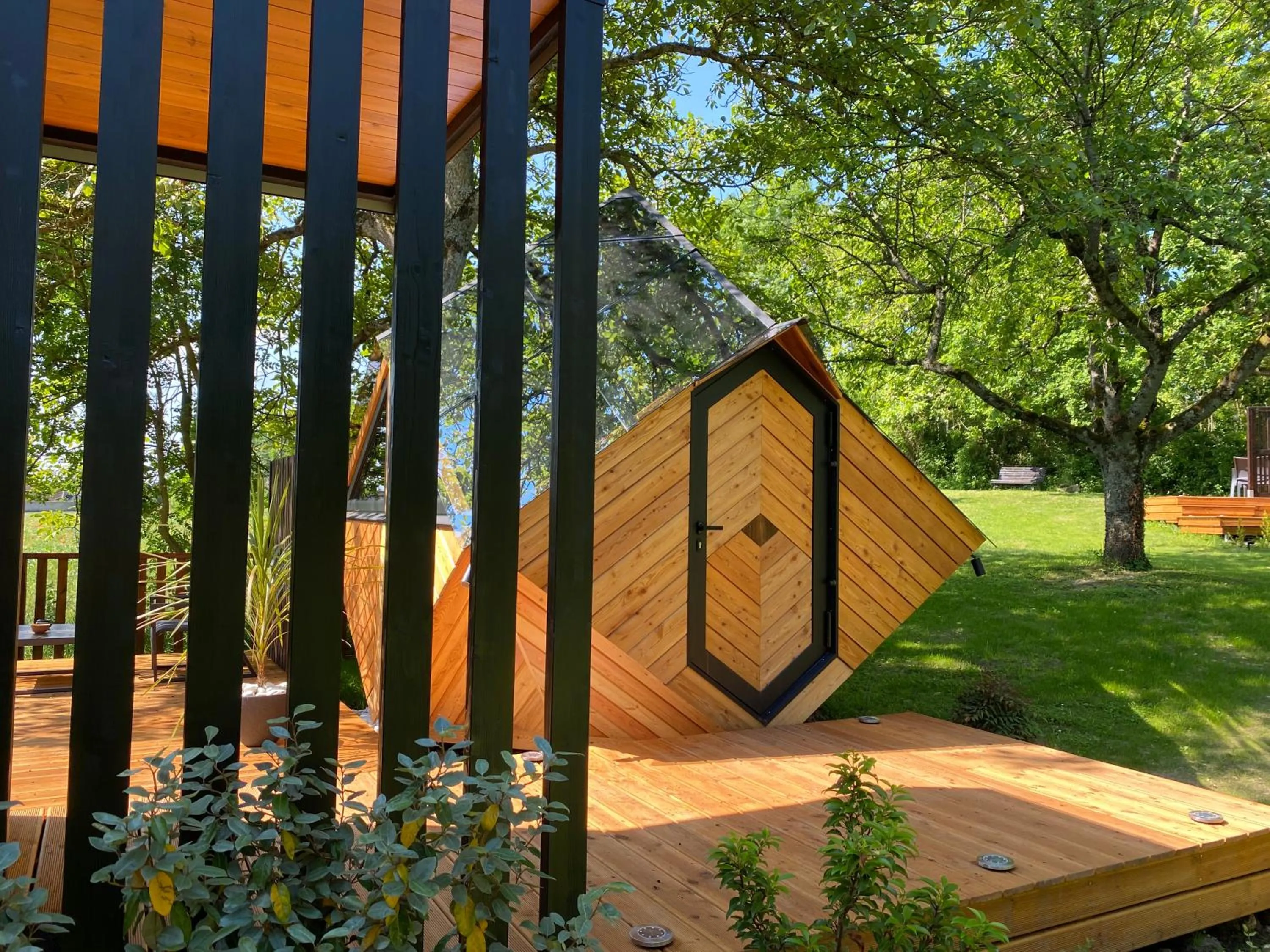 Garden in LA RÉSERVE DE L'AUBE - Hébergements insolites Luxe et Design