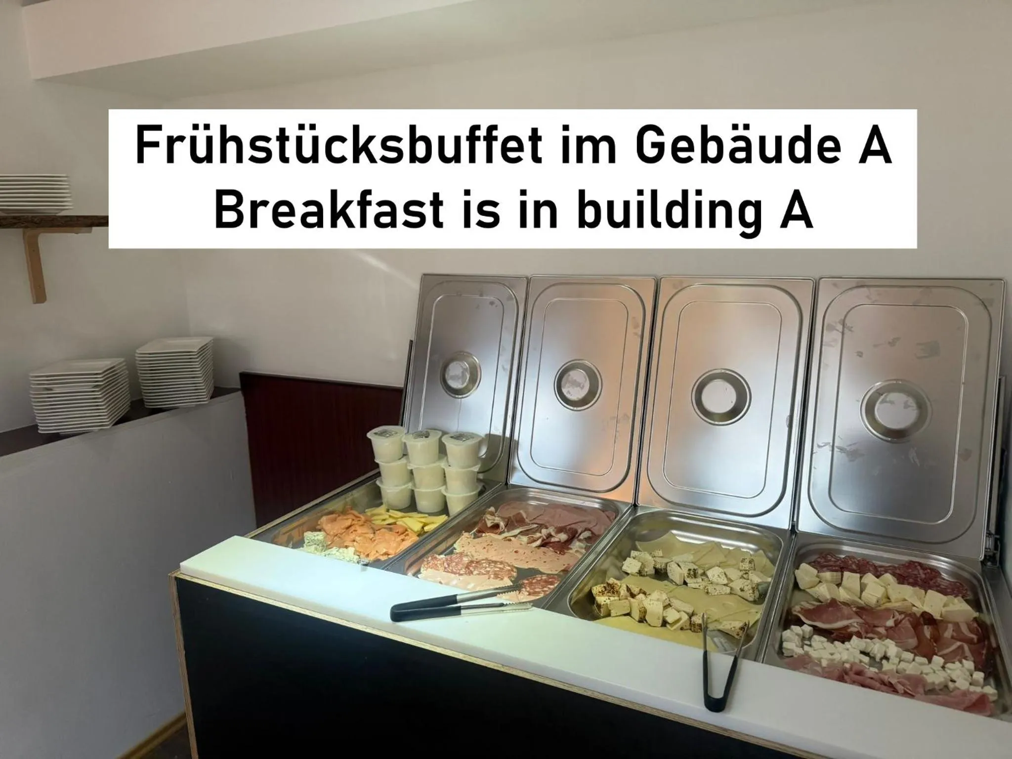 Buffet breakfast in Hotel Vogelweiderhof