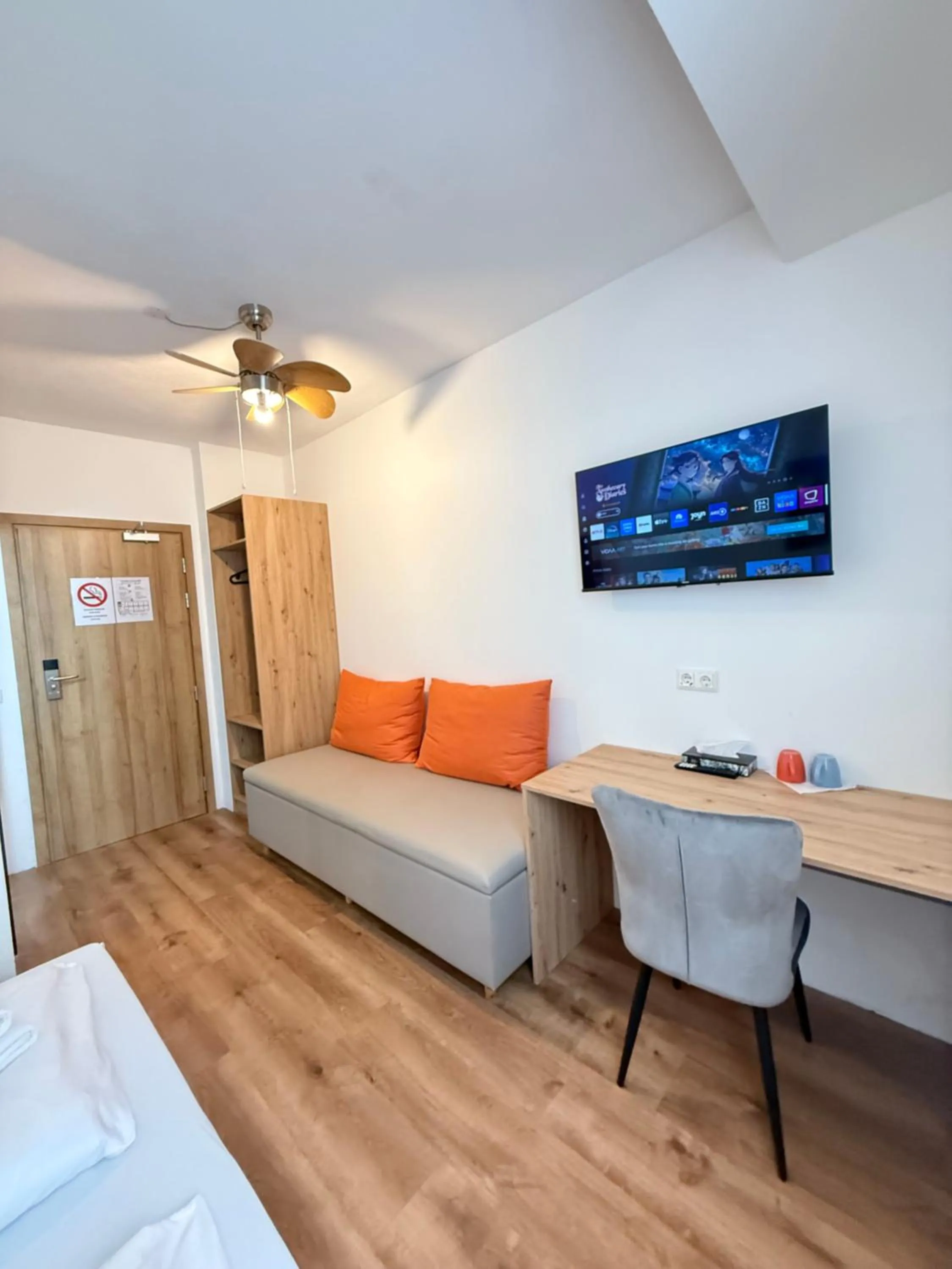 Photo of the whole room, Bed in Hotel Vogelweiderhof