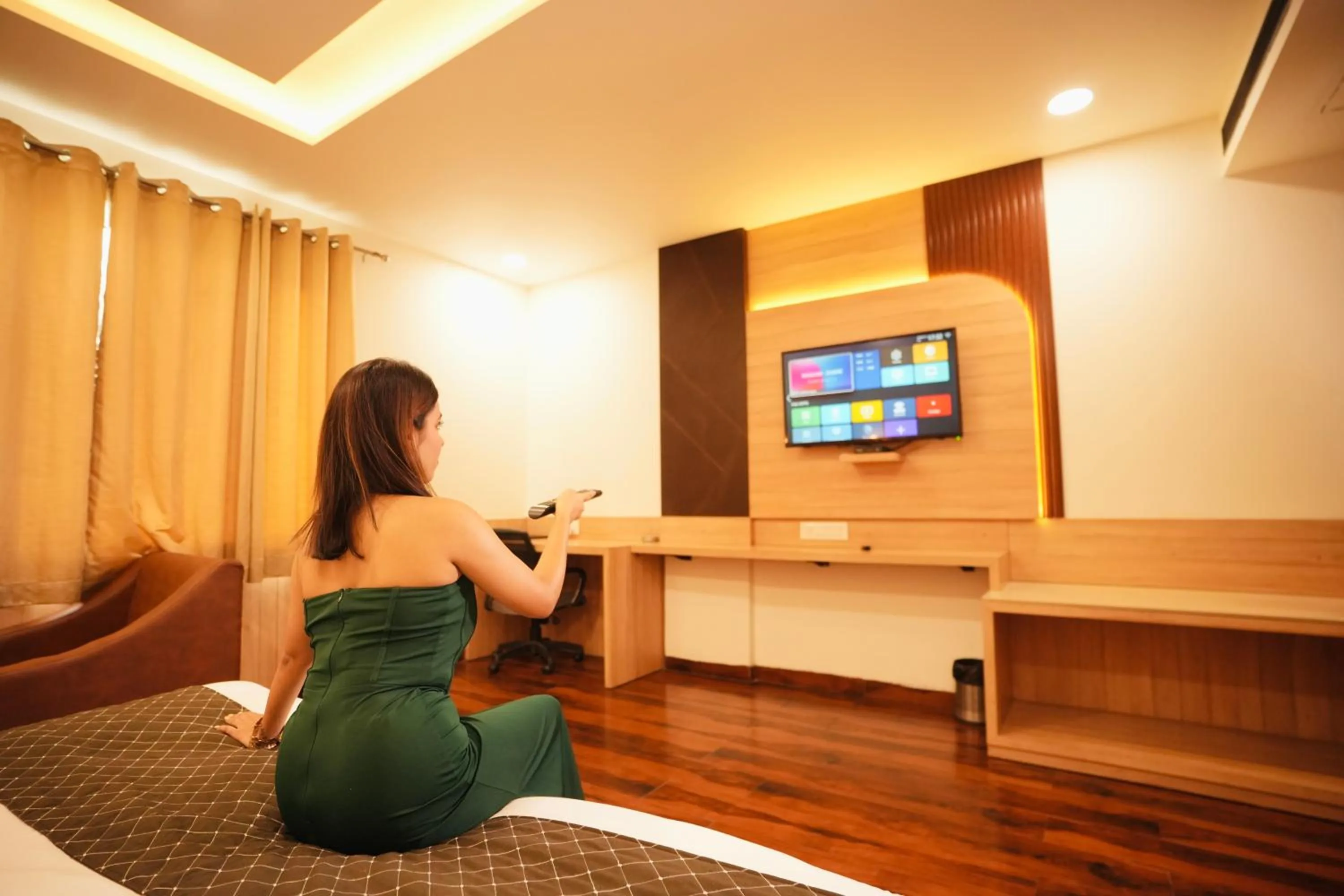 TV and multimedia in Hotel Pradeep Star Inn