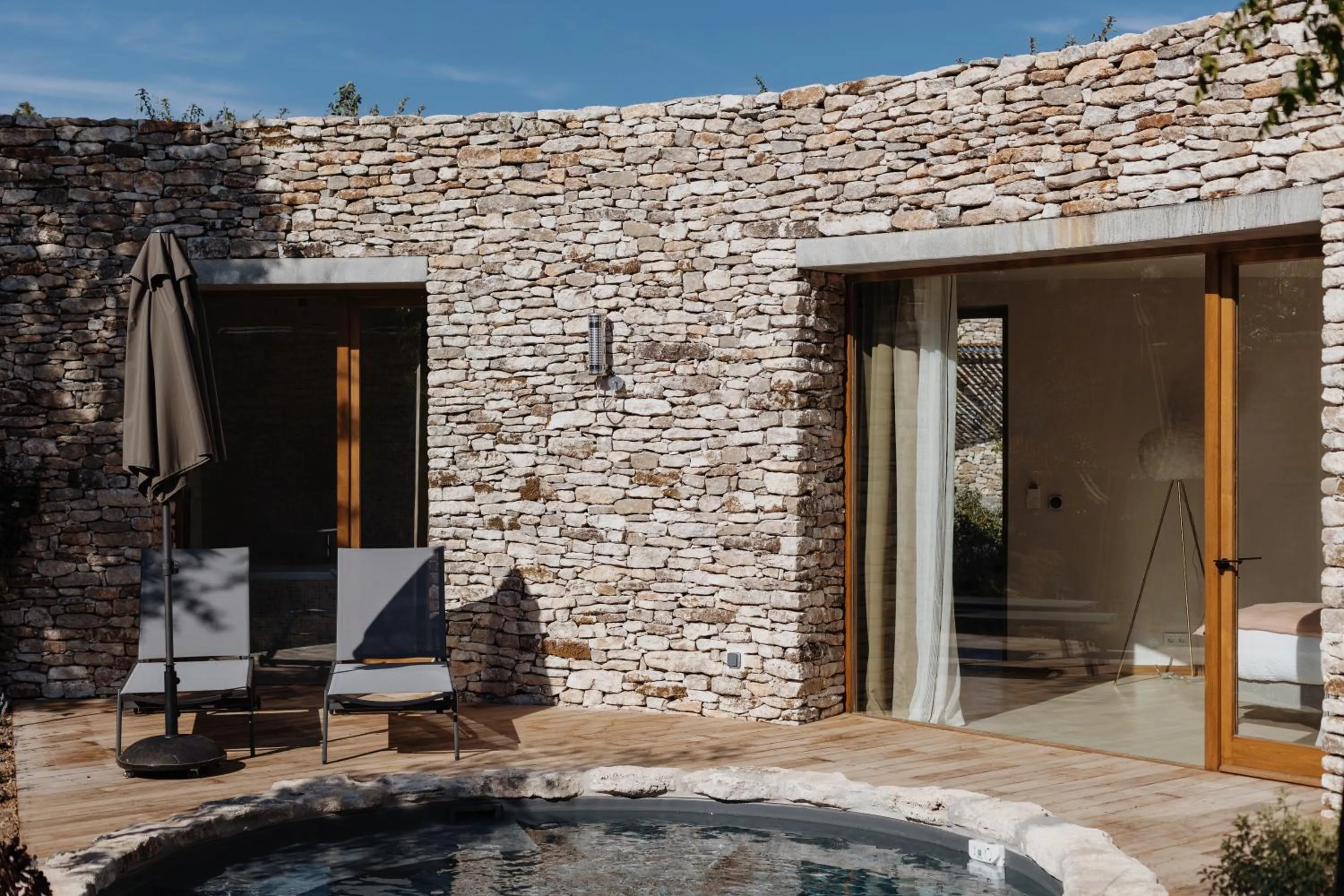 Swimming pool in A SPERANZA Suites avec piscine privative chauffée