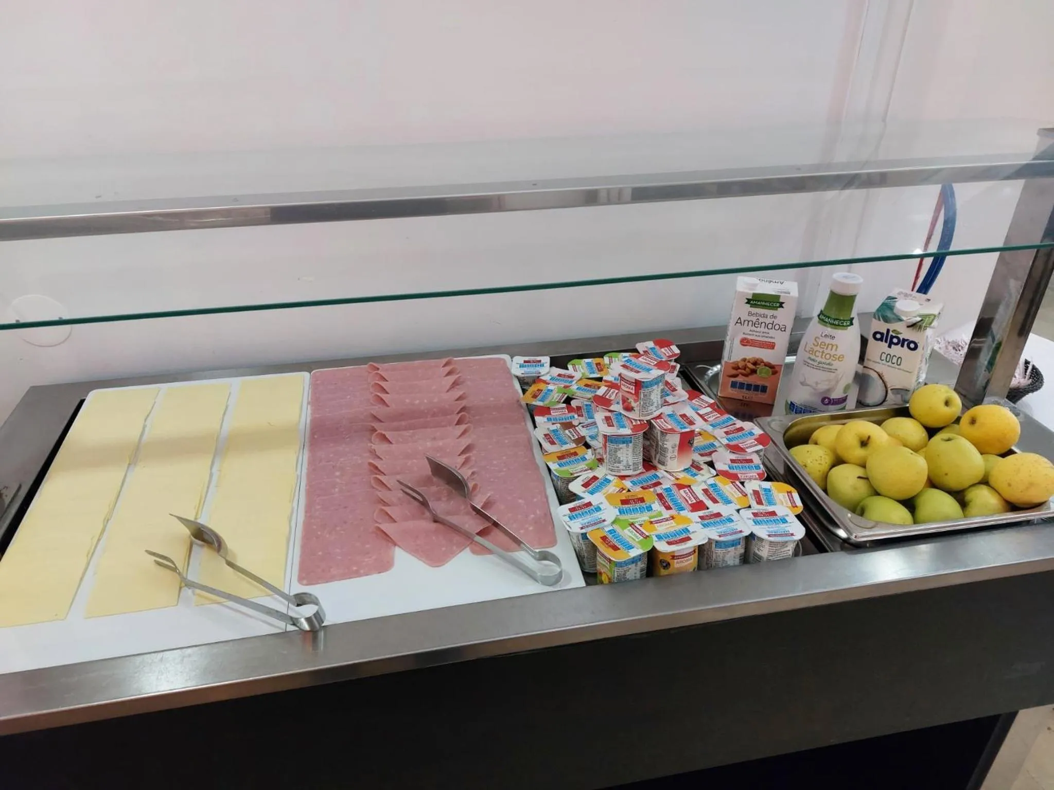 Buffet breakfast in Hotel Coroa de Fátima