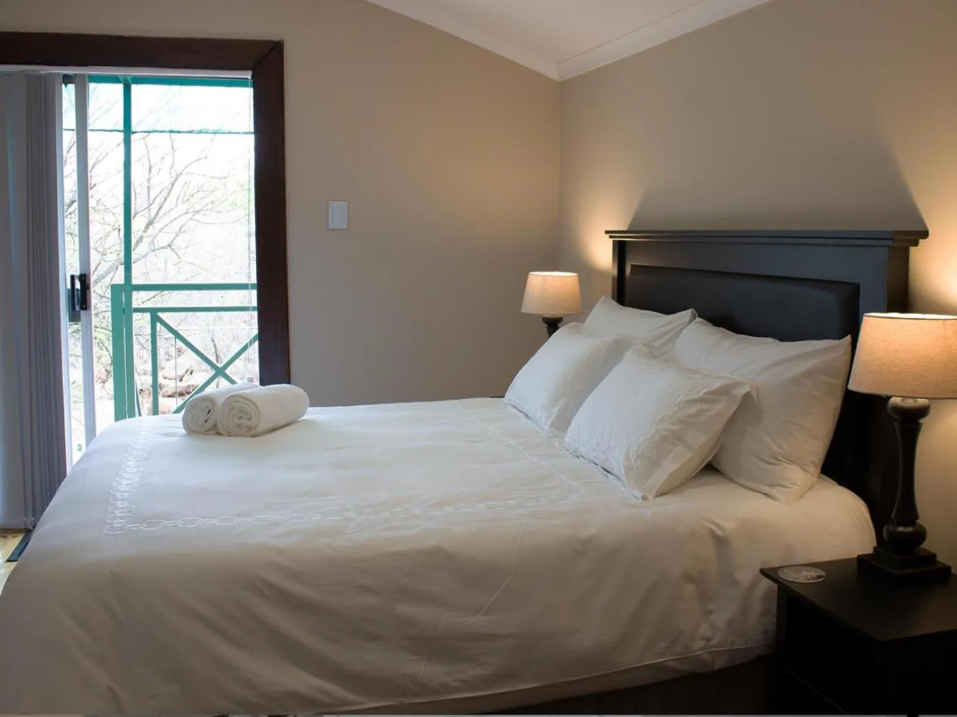 Bed in Cussonia Country Home