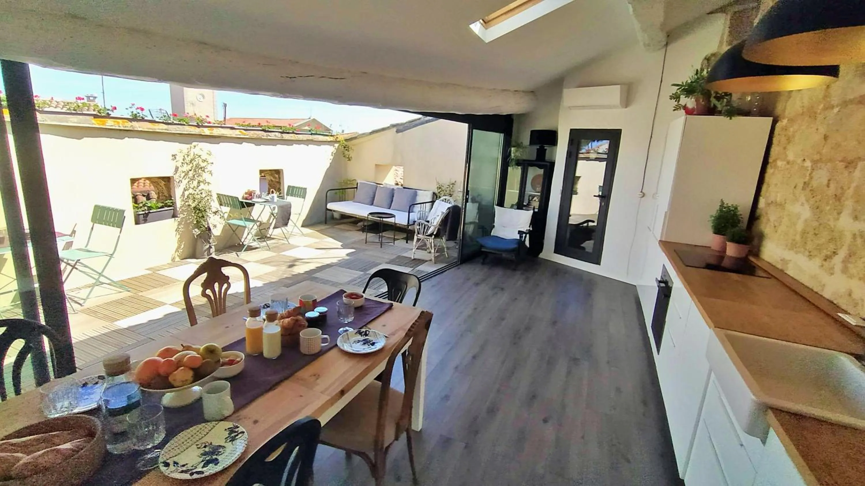 Kitchen or kitchenette in Le Prince - Maison d'hôtes