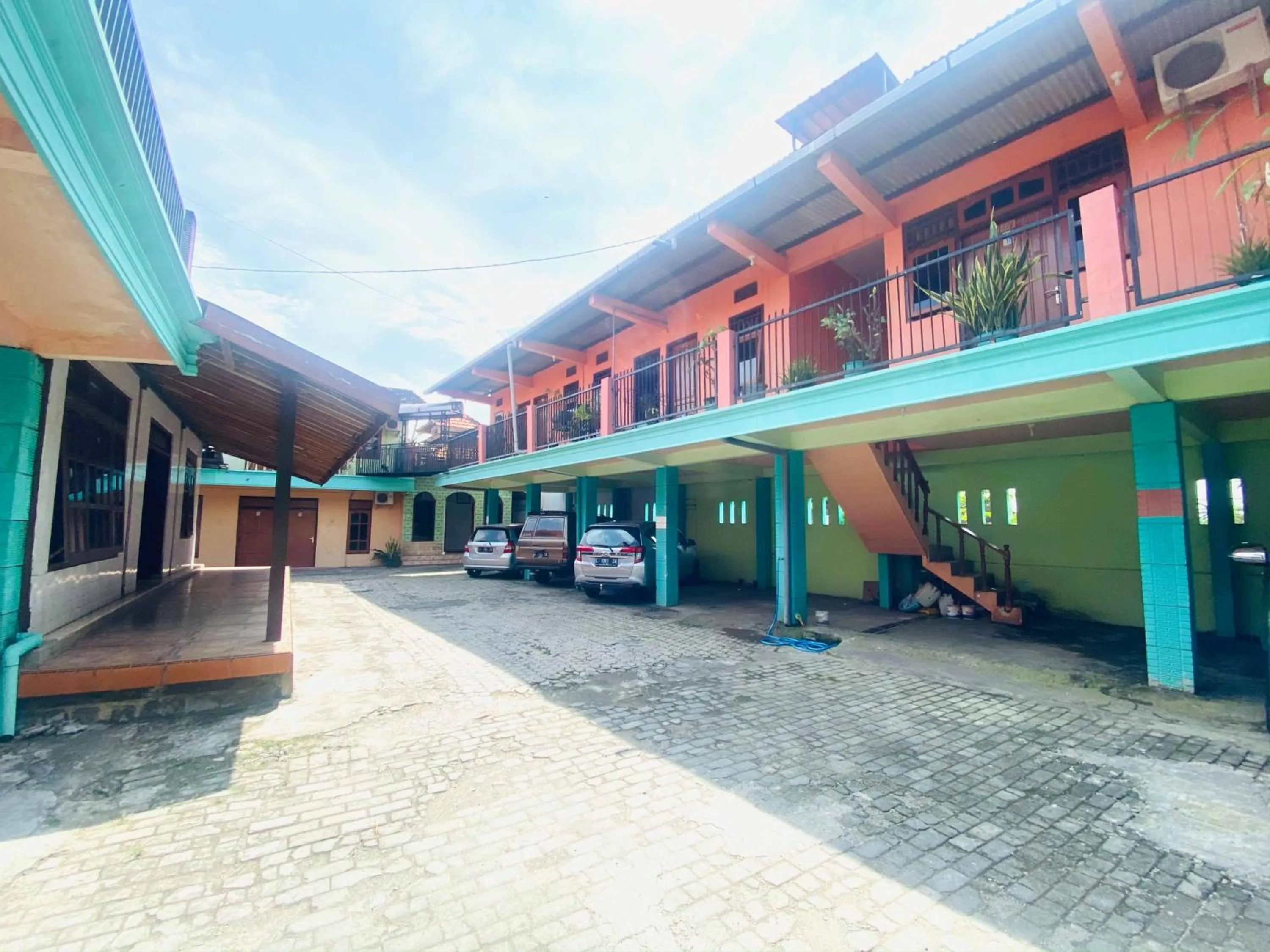 Property building in Hotel Gerung 1 near Alun Alun Nganjuk Mitra RedDoorz