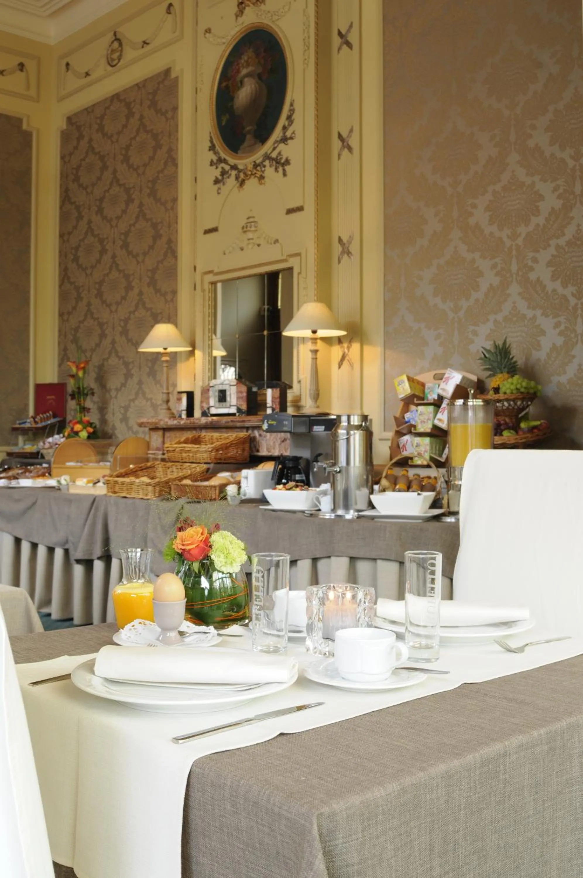 Restaurant/places to eat in Hotel Grupello