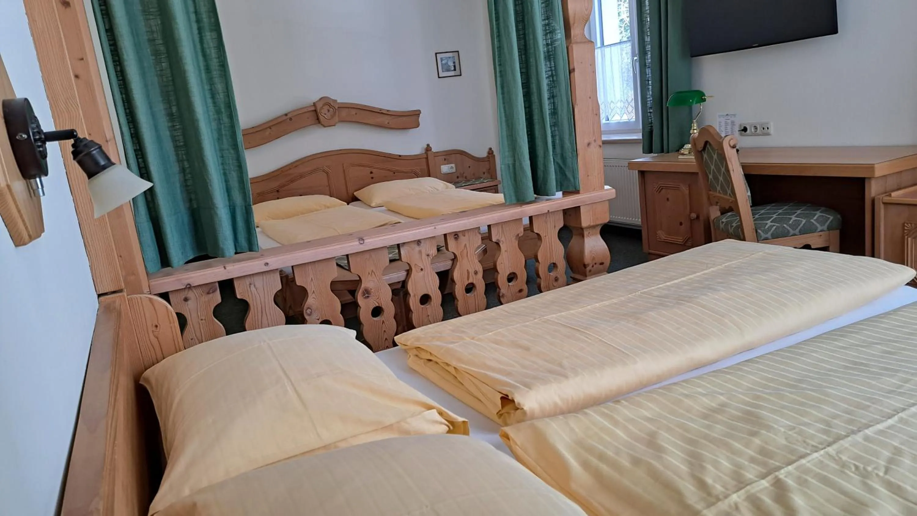 Photo of the whole room, Bed in Familiengasthof Maier