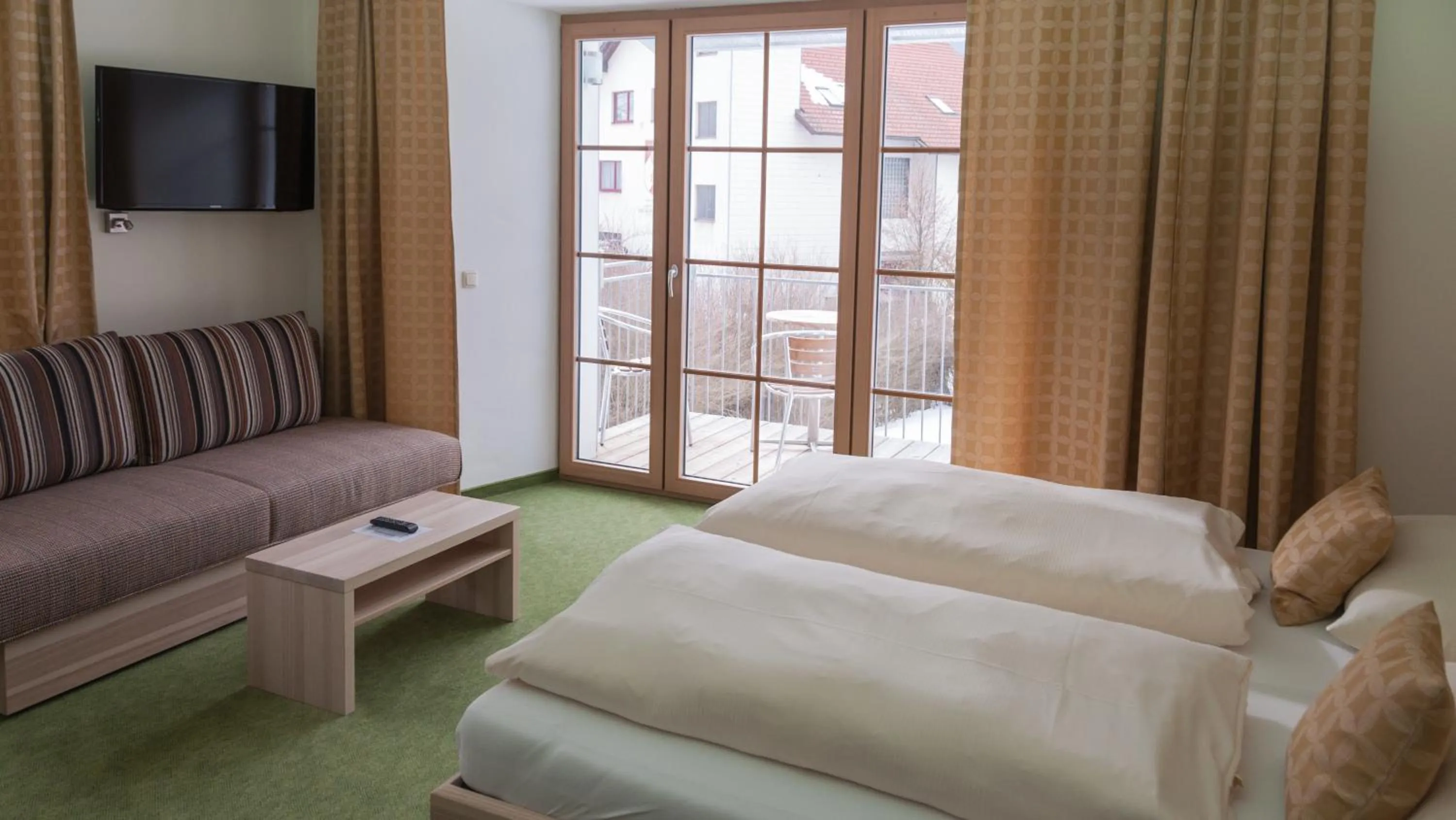 Photo of the whole room, Bed in Familiengasthof Maier