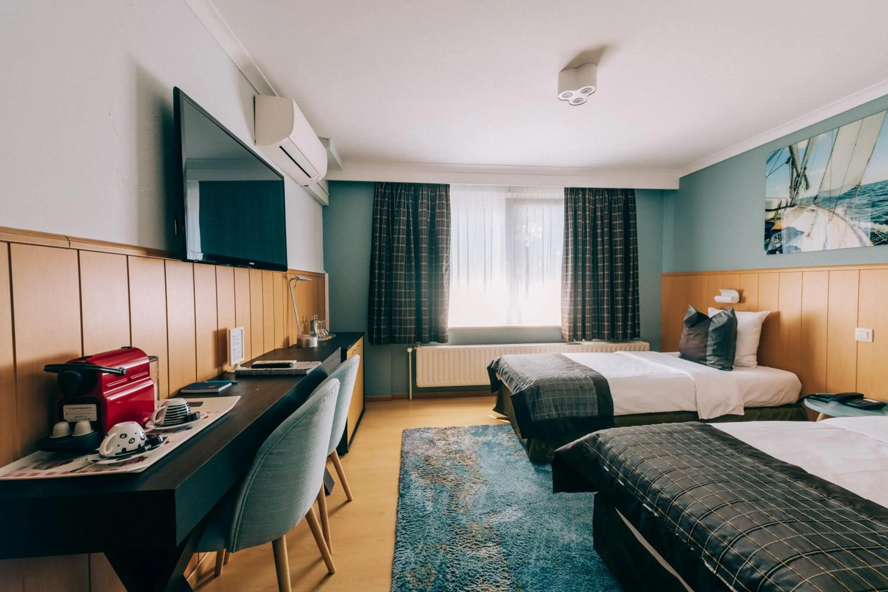 Photo of the whole room, Bed in Hotel De Kalvaar