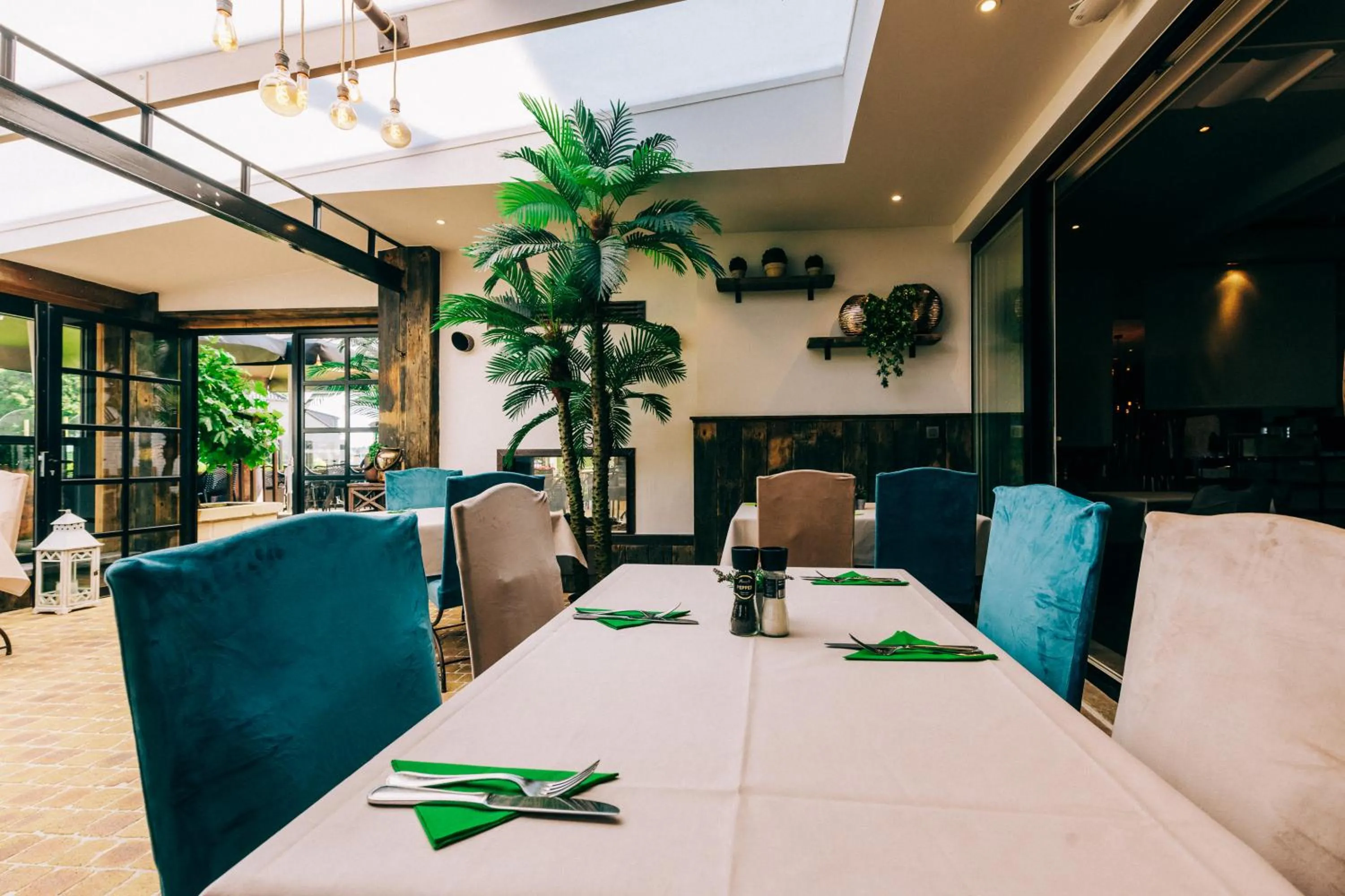 Restaurant/places to eat in Hotel De Kalvaar
