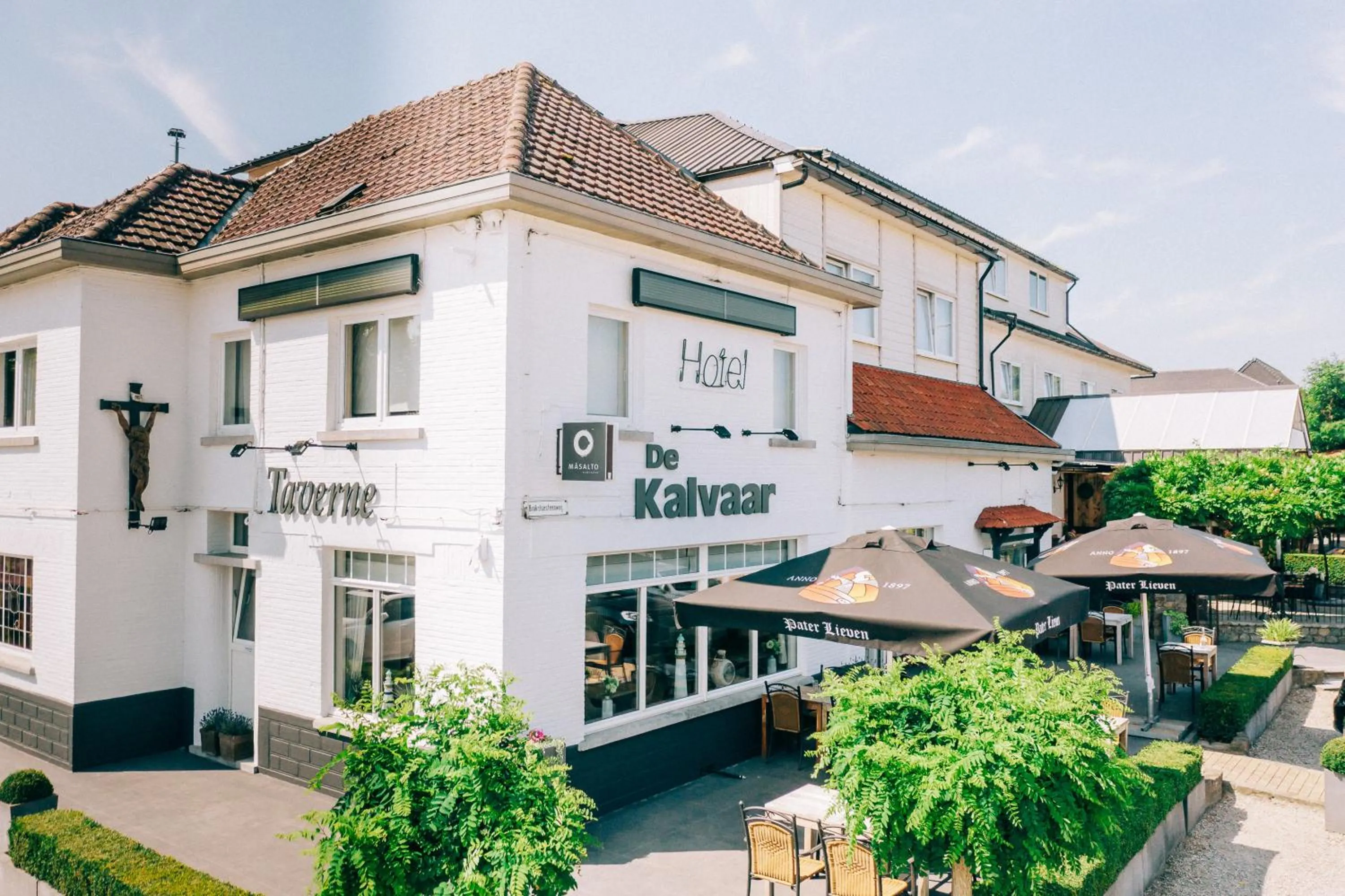 Property building in Hotel De Kalvaar