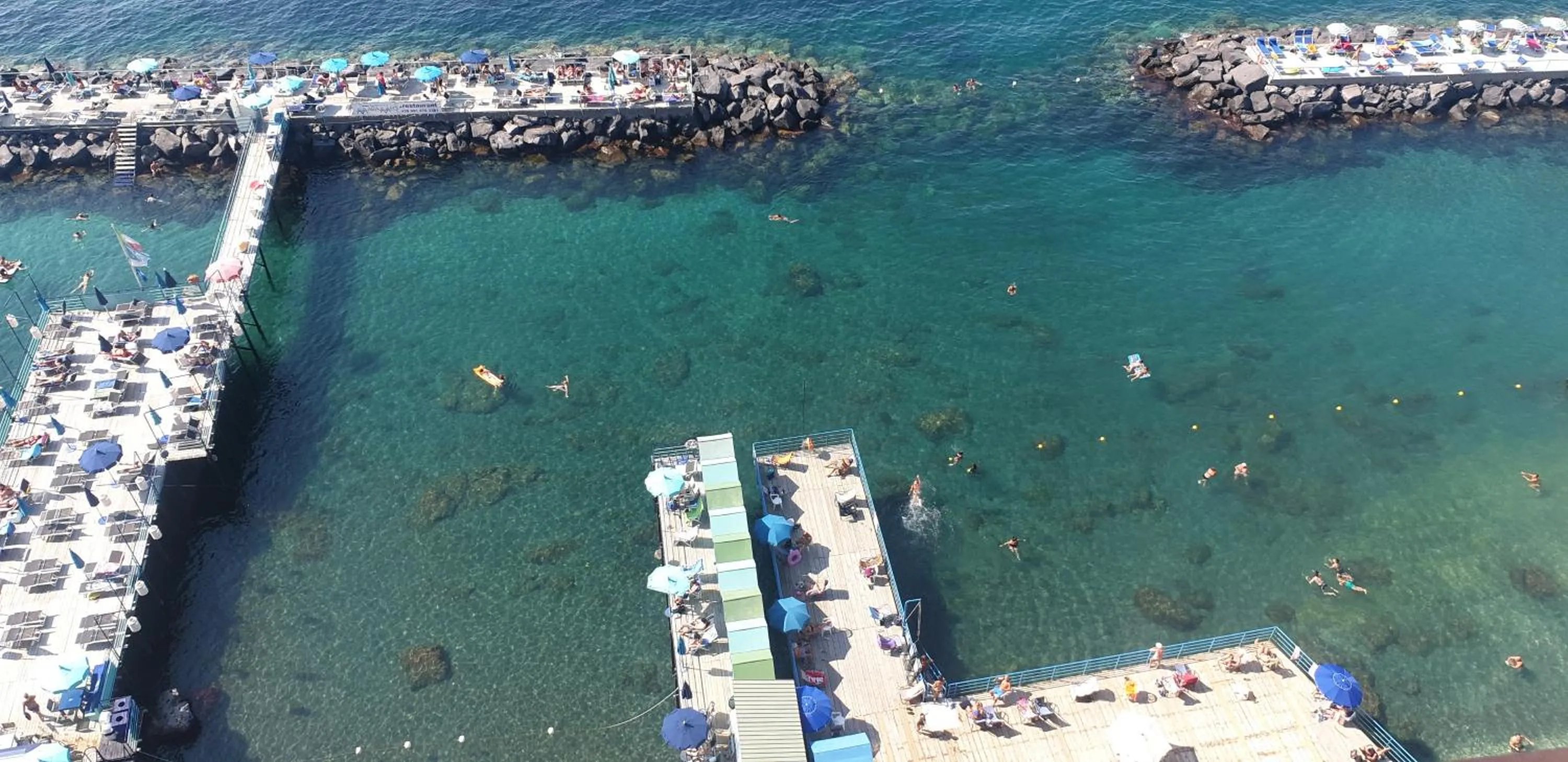 Beach in Margiò House