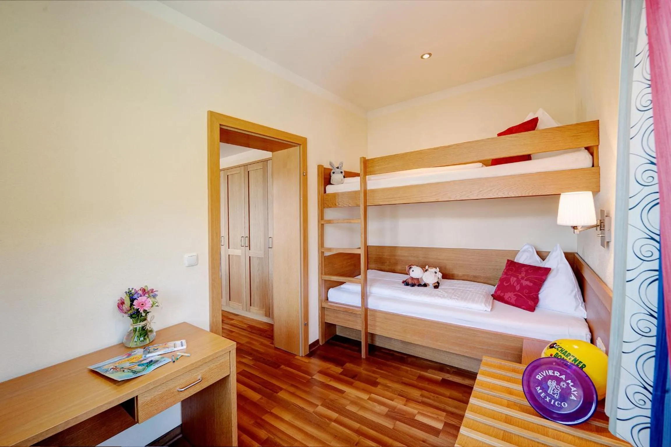 Photo of the whole room, Bed in Hotel Bürglstein