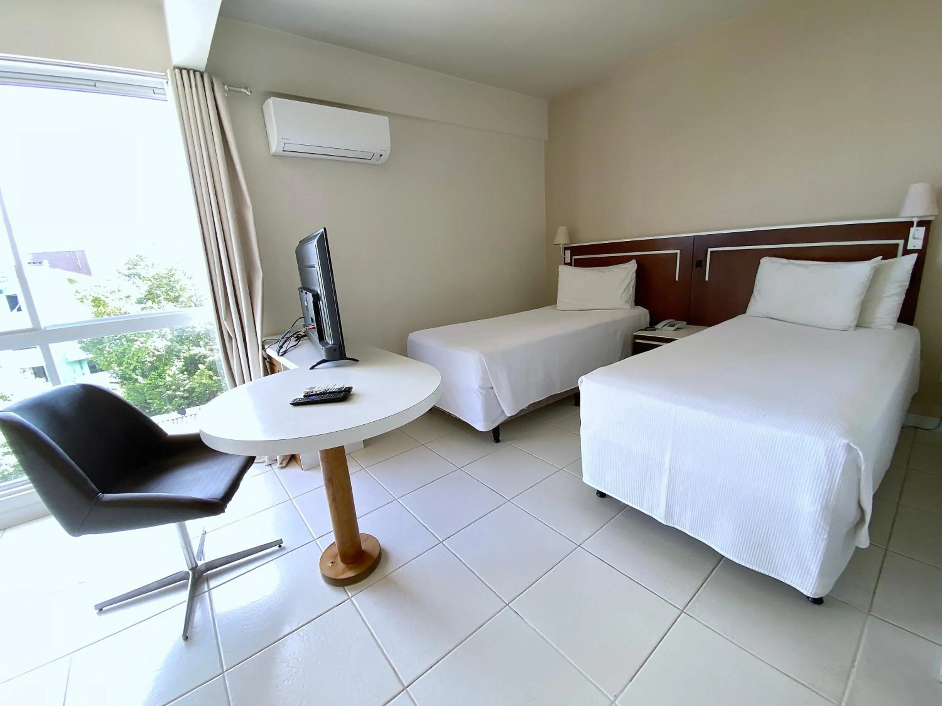 Bedroom, Bed in Altadomo Hotel