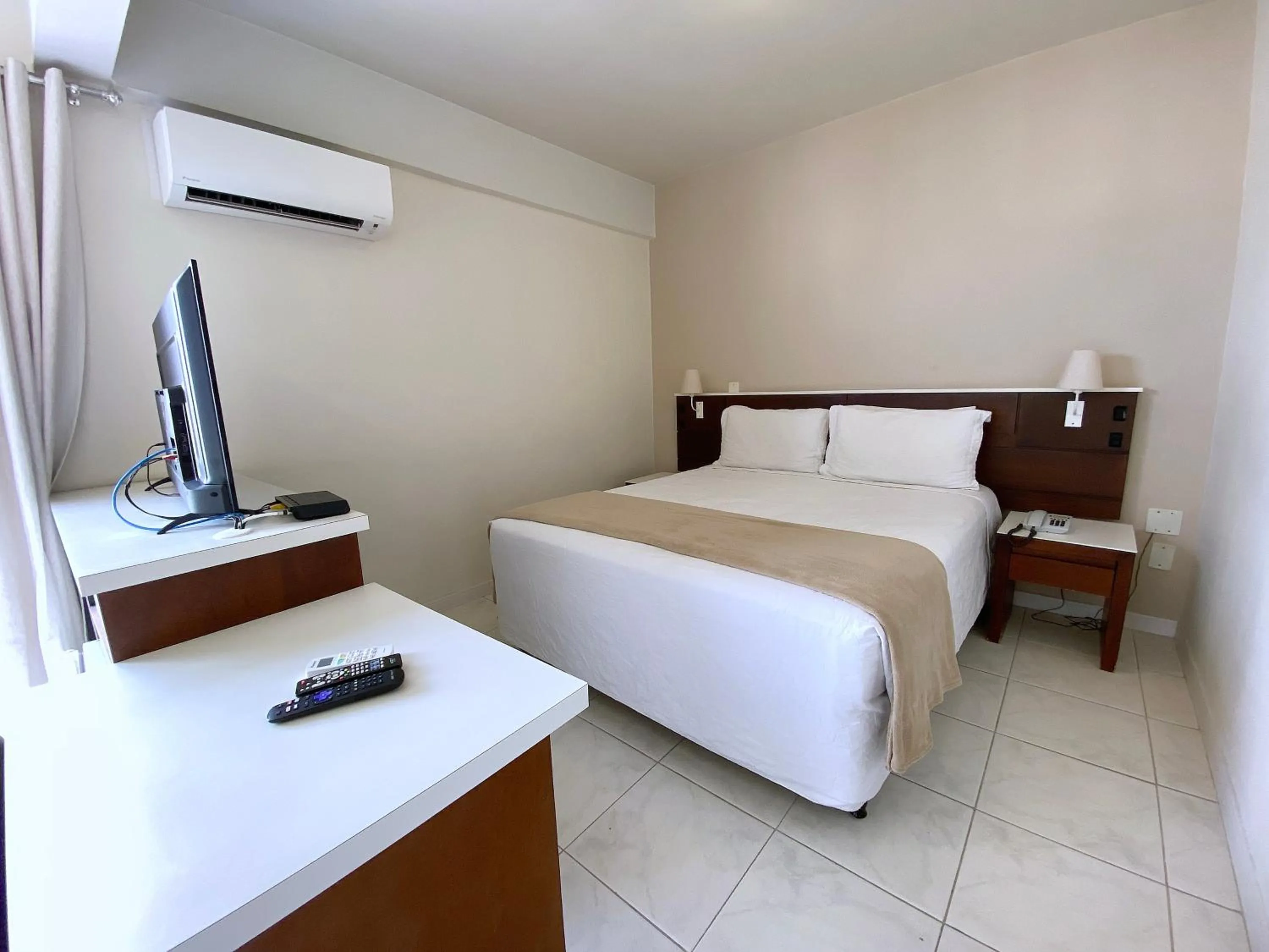 Bedroom, Bed in Altadomo Hotel