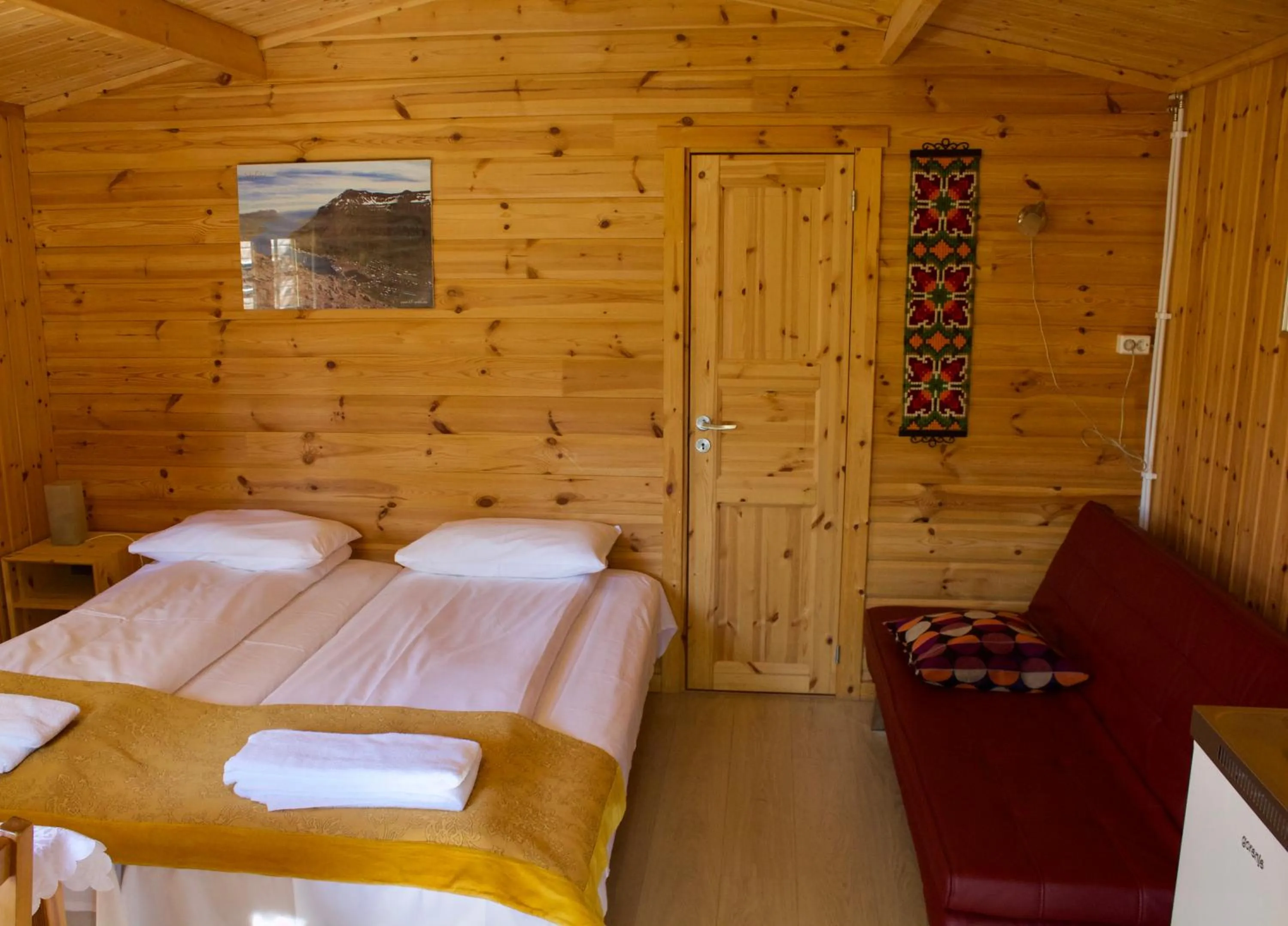 Bed in Hótel Eyvindará