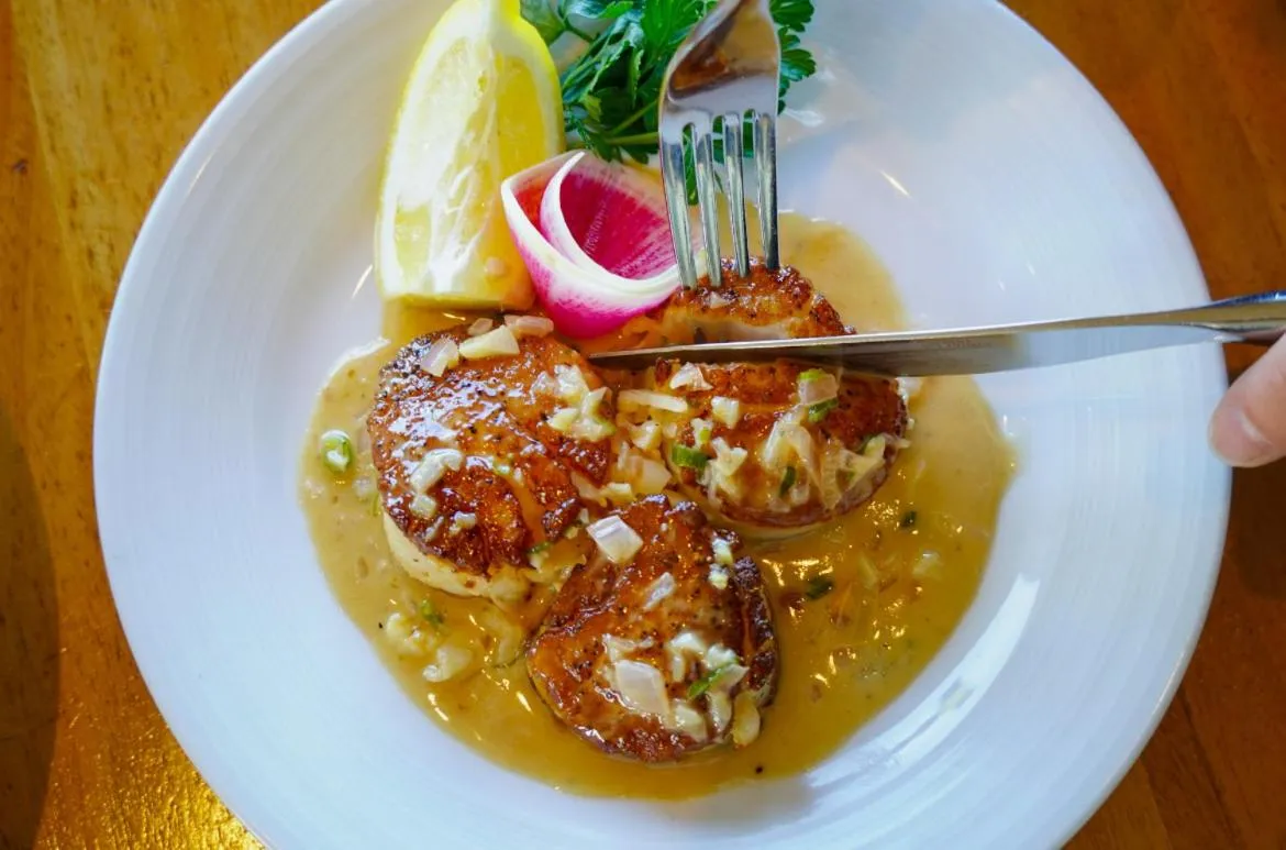 Dining area in Anderson Inn