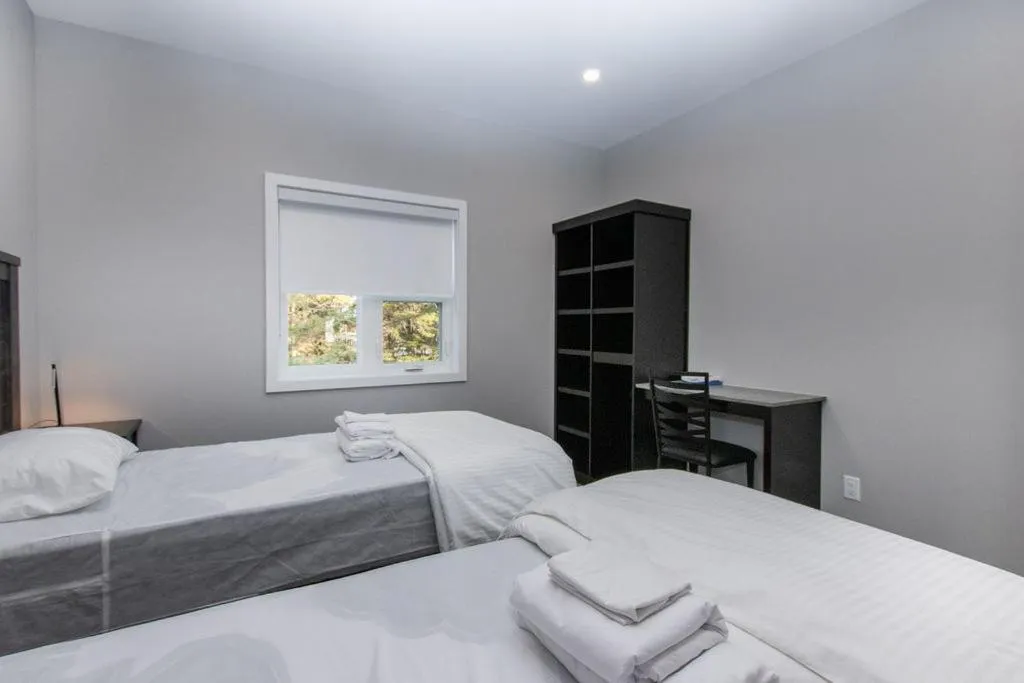 Bed in 107 Birchview Trail