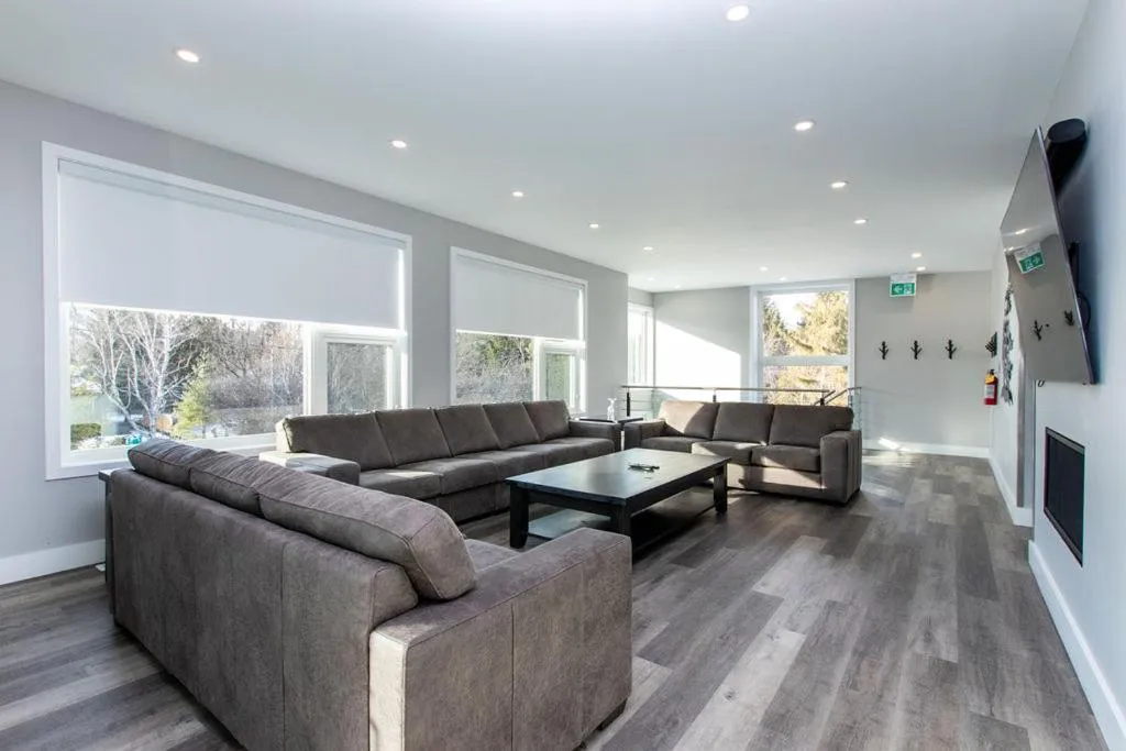 Communal lounge/ TV room in 107 Birchview Trail