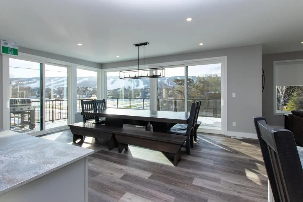 Living room in 107 Birchview Trail