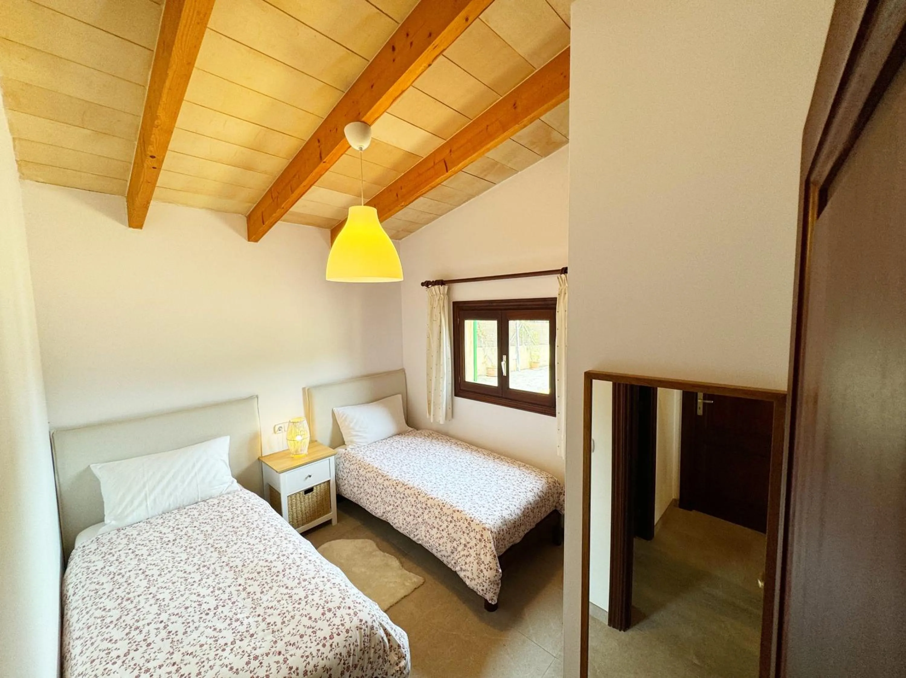 Bed in Maricel
