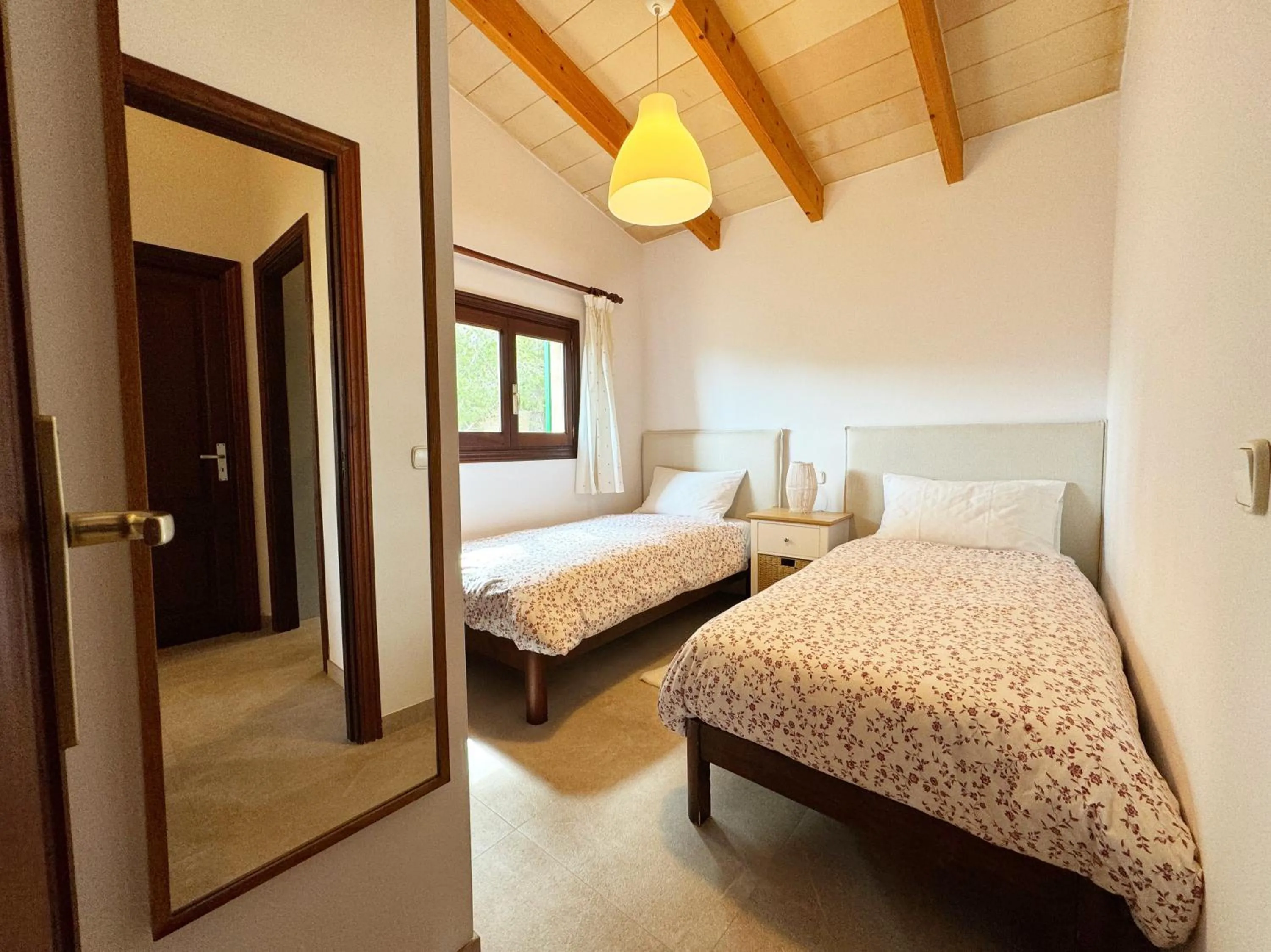 Bed in Maricel