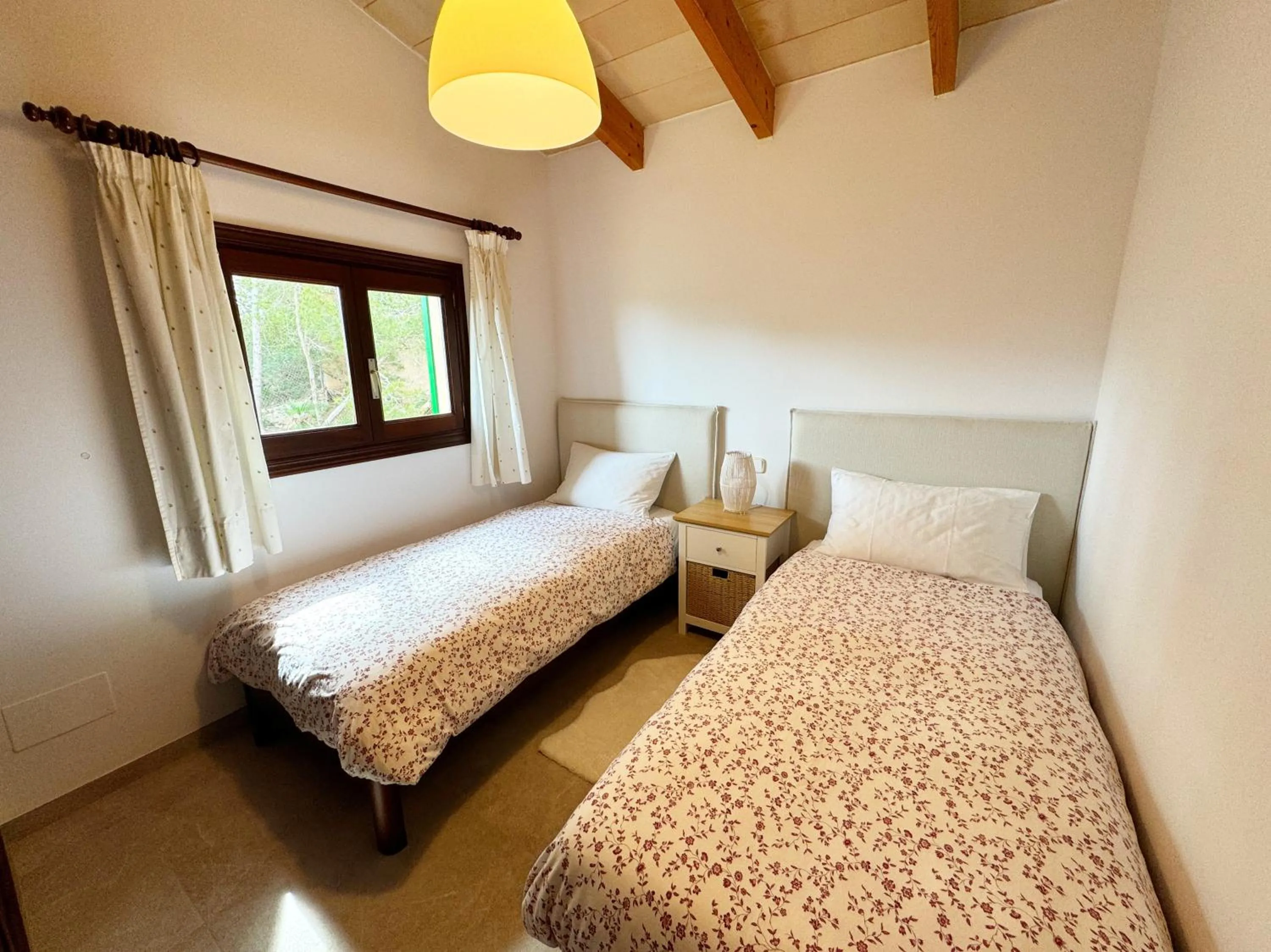 Bed in Maricel