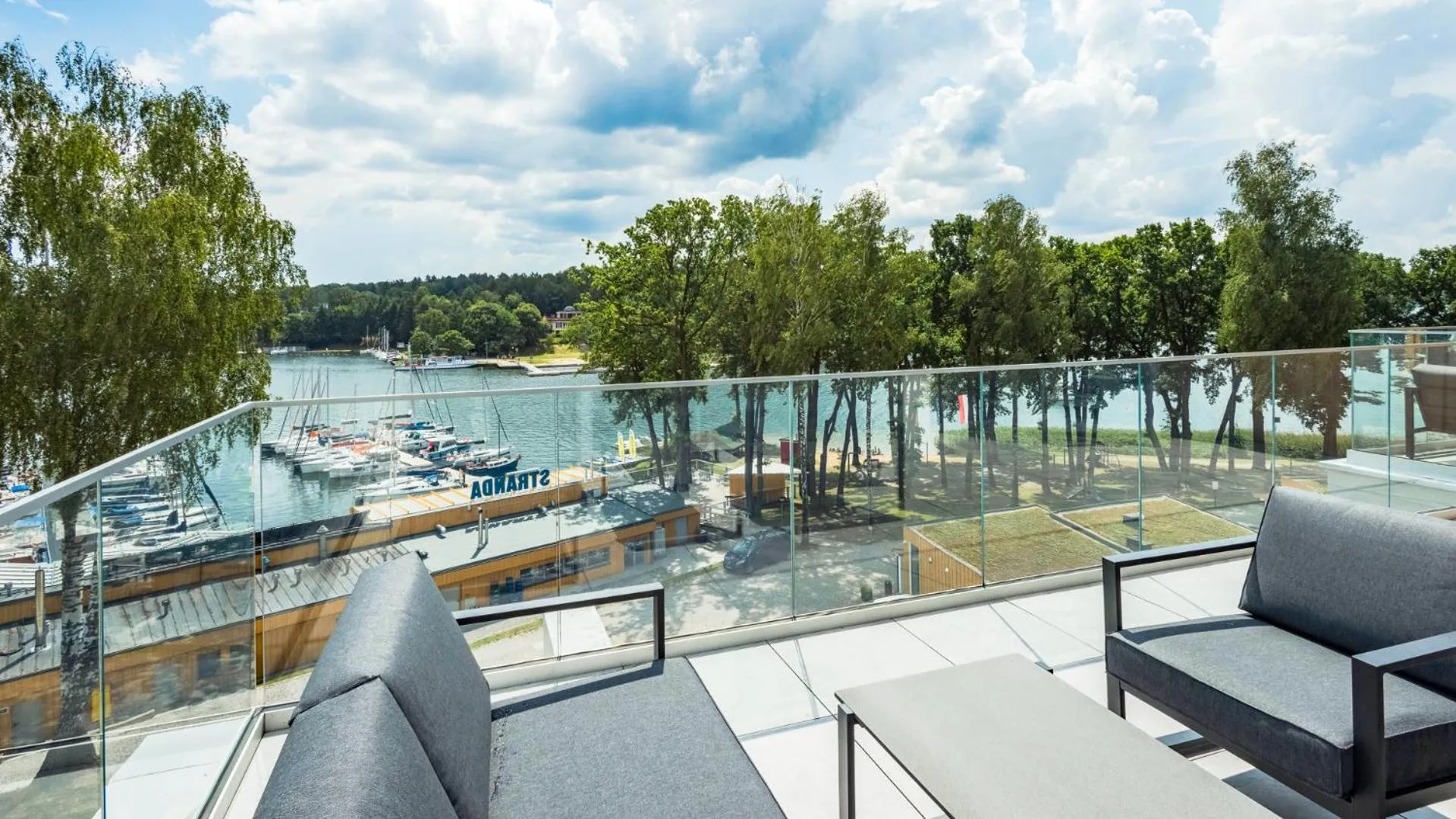 Day in Apartamenty Stranda Residence nad jeziorem Mazury Holiday