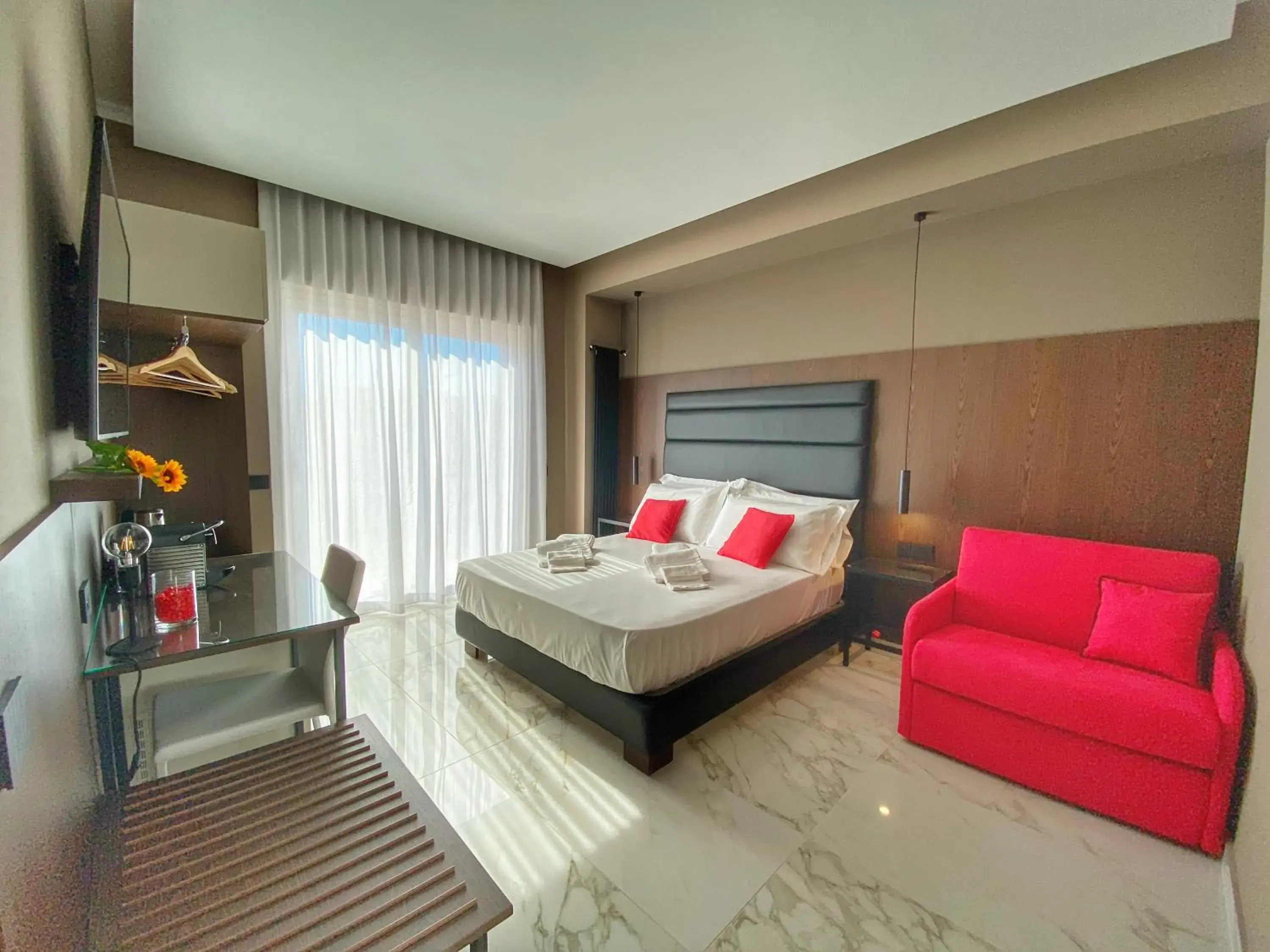 Deluxe Double Room with Balcony - single occupancy in B&B BorgiaRooms Deluxe Double Room with Balcony - single occupancy in B&B BorgiaRooms