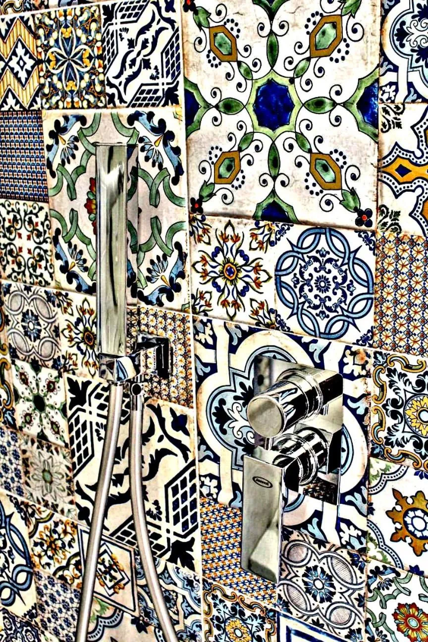 Shower in Kèramos Luxury Rooms