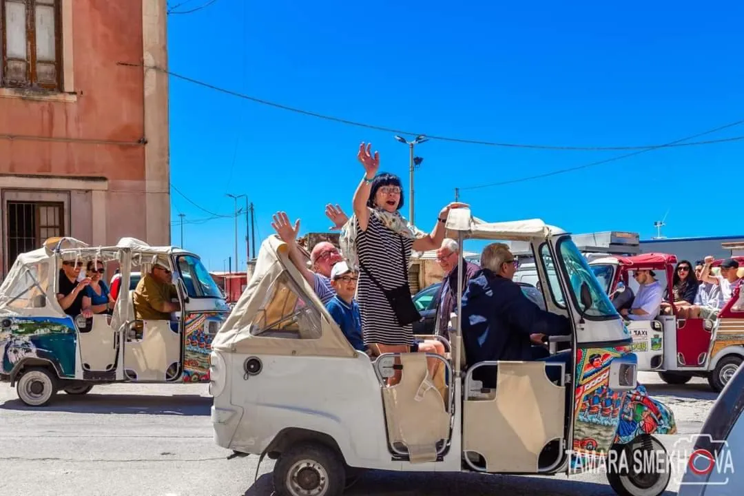 People in Kèramos Luxury Rooms