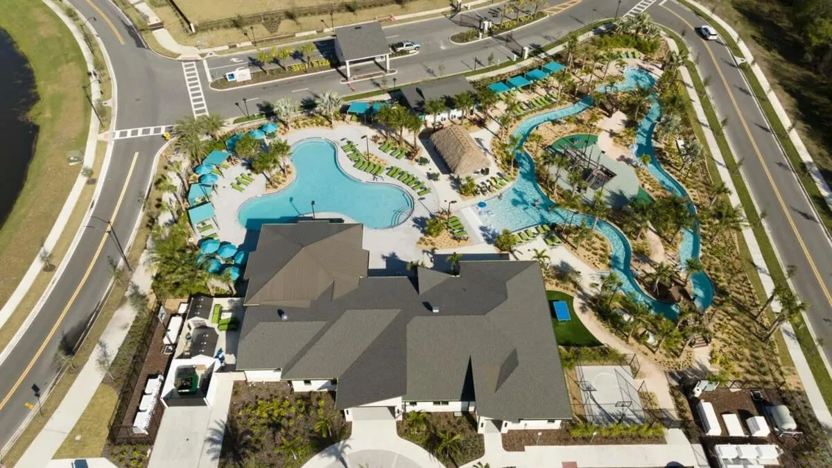 Stunning 5 Bd w/ Pool Close to Disney 2905