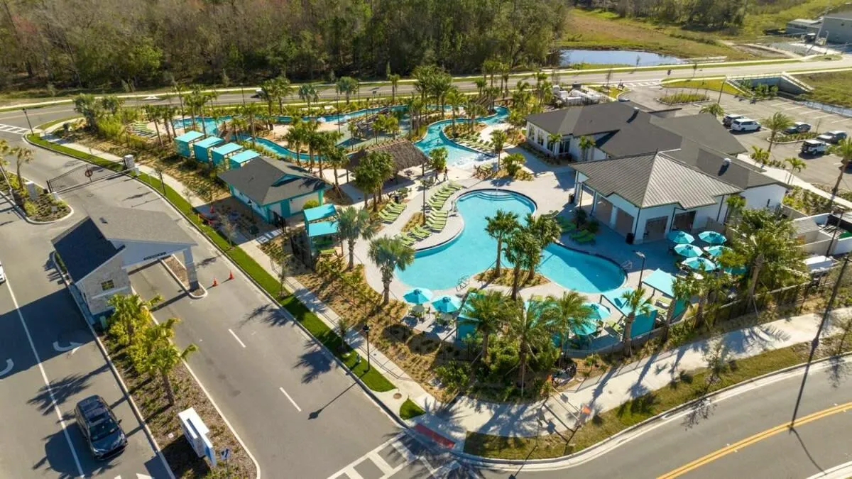 Stunning 5 Bd w/ Pool Close to Disney 2905