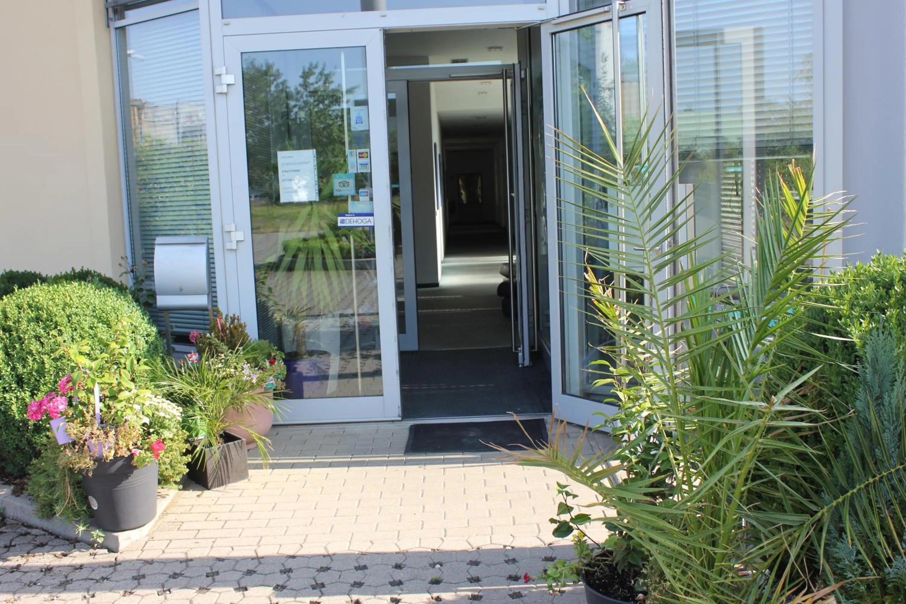 Facade/entrance in Hotel Rheinbrücke