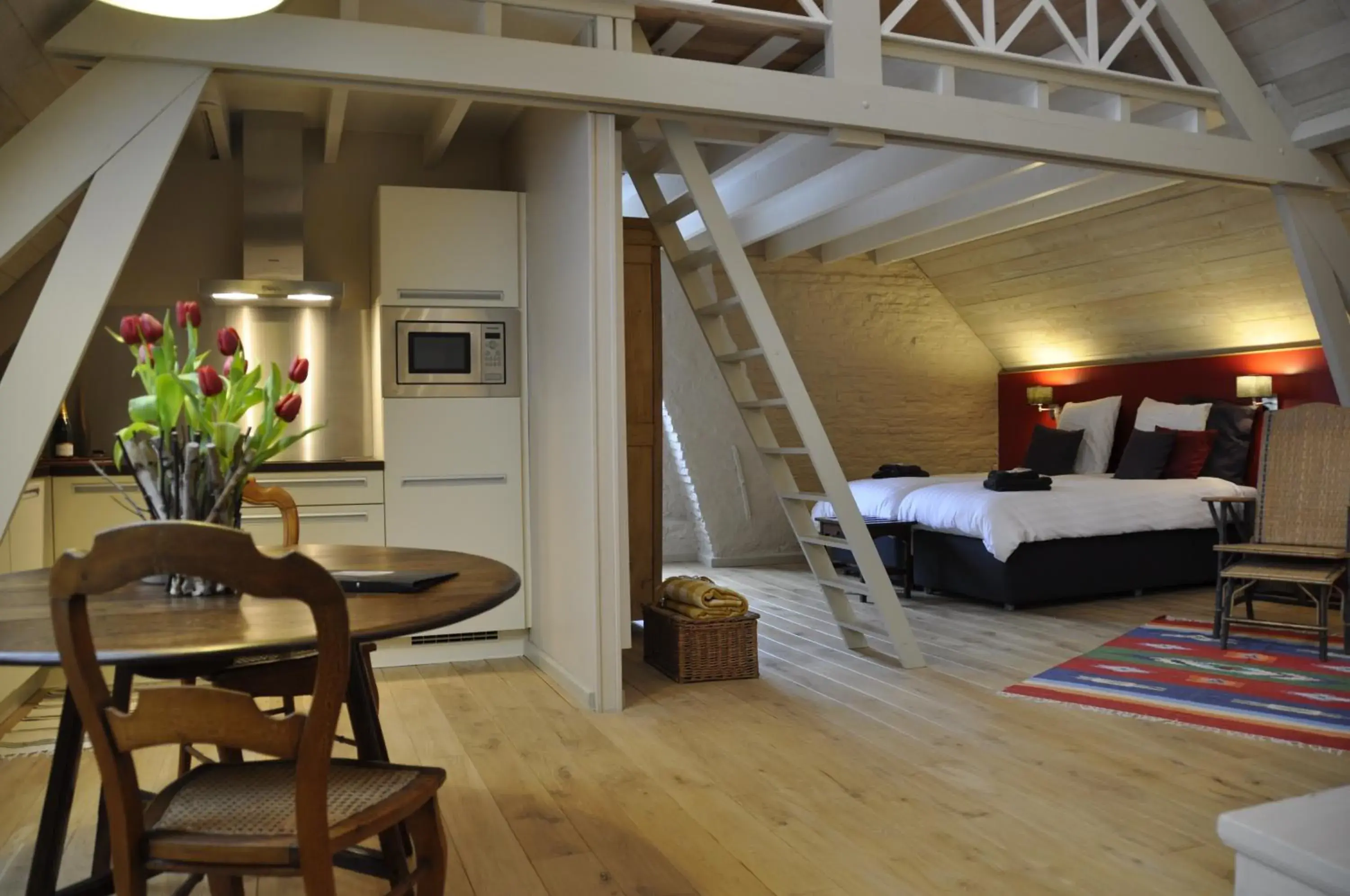 Family Room - single occupancy in B&B 't Huys van Enaeme Family Room - single occupancy in B&B 't Huys van Enaeme