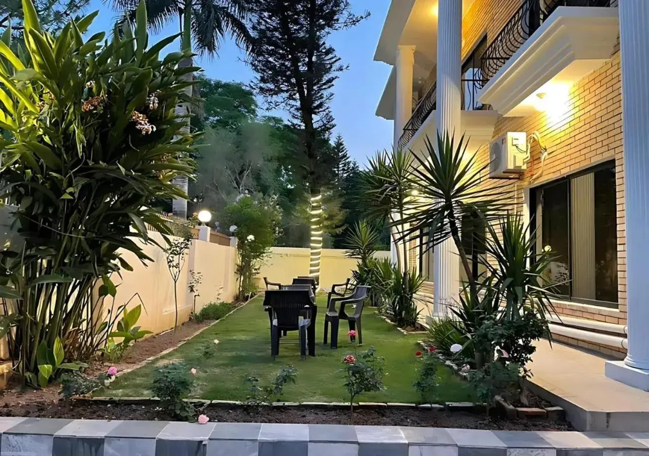 Property building in Infinity Villa Property building in Infinity Villa