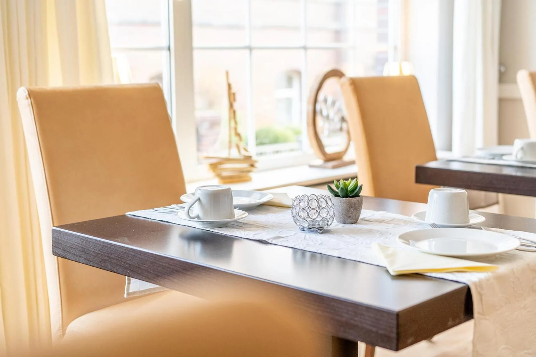 Restaurant/places to eat in Hotel Haus am Park