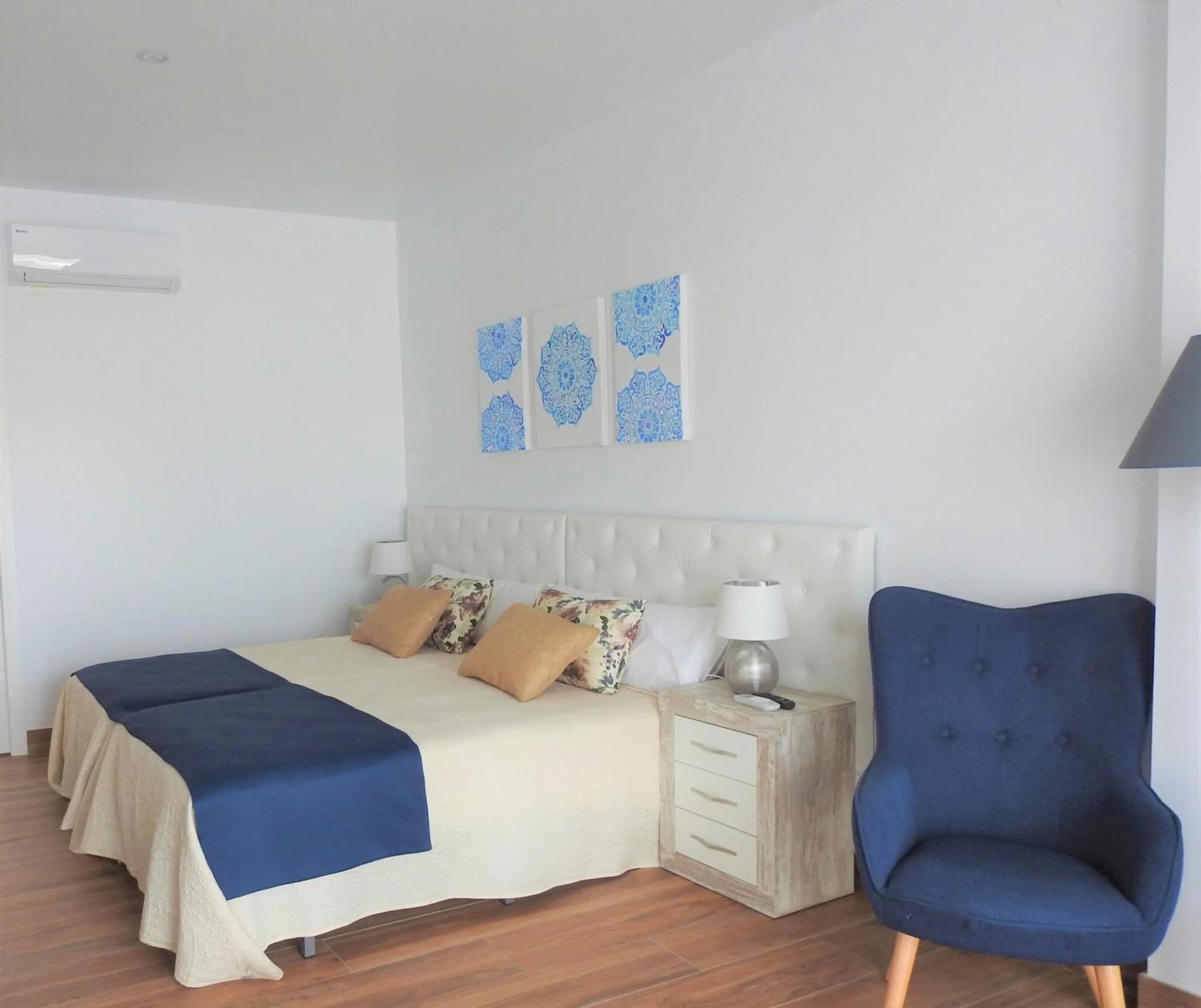 Bedroom in Sandra Rooms