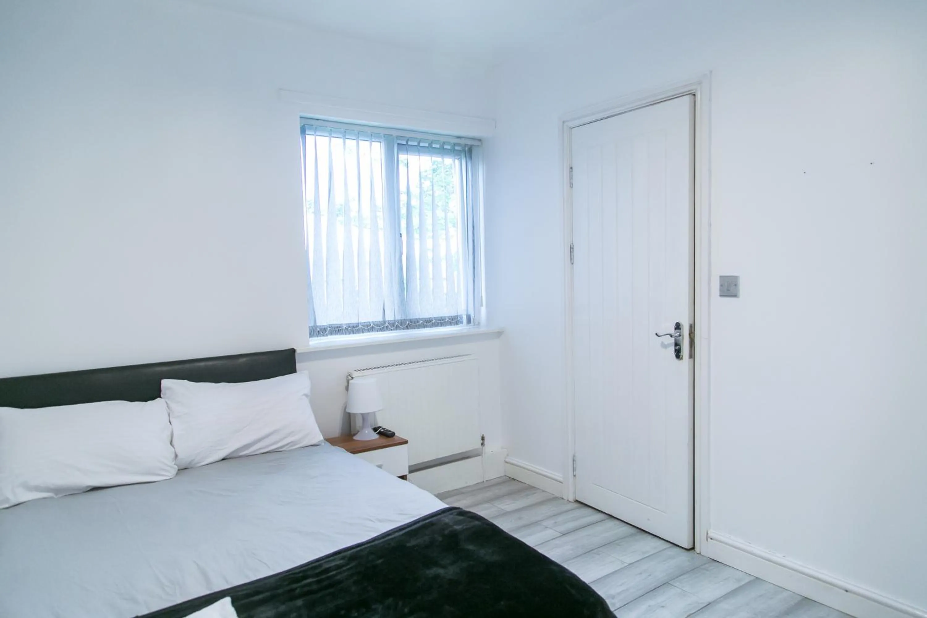 Bed in Hills View Apartments