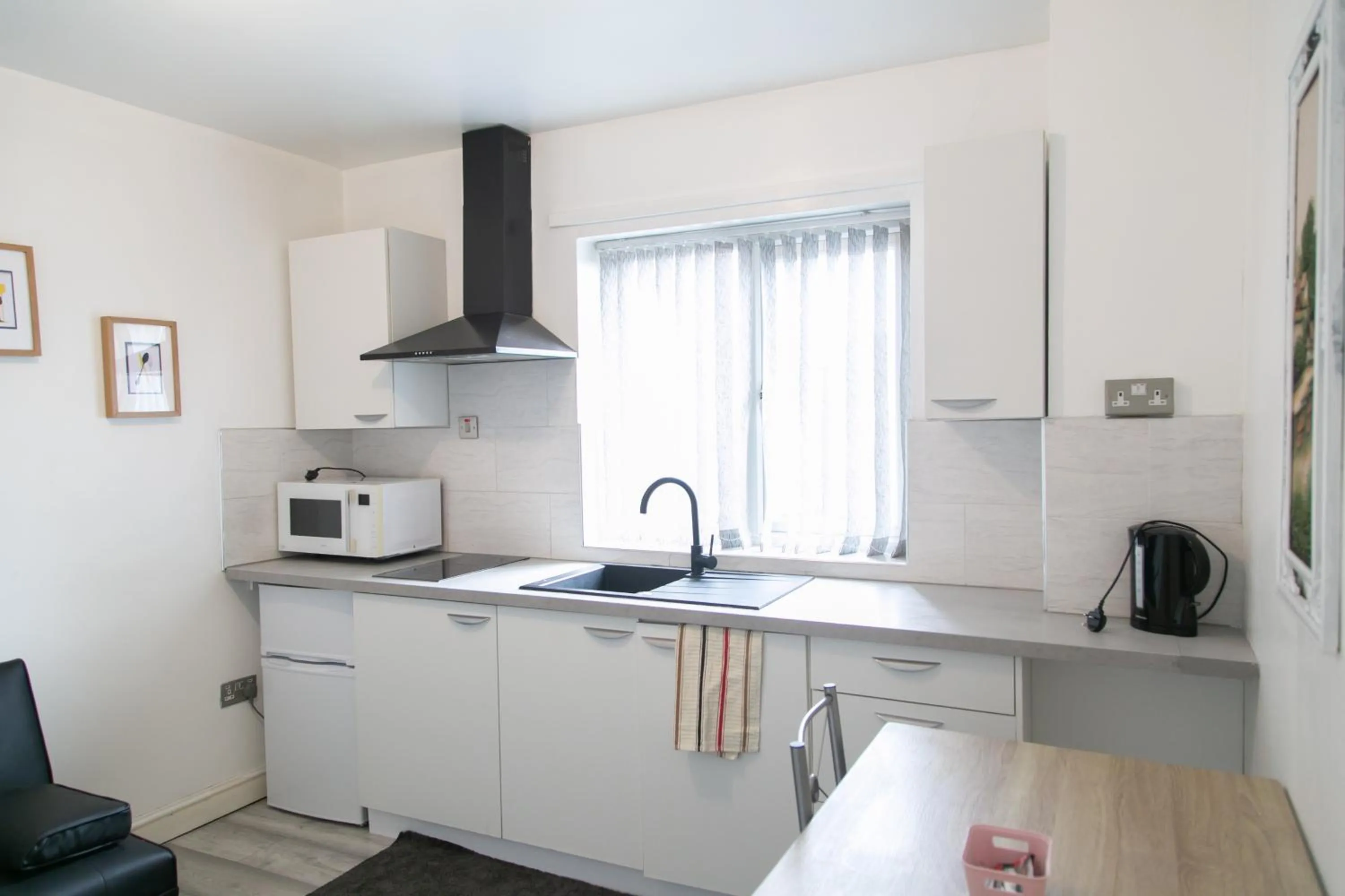 Coffee/tea facilities in Hills View Apartments