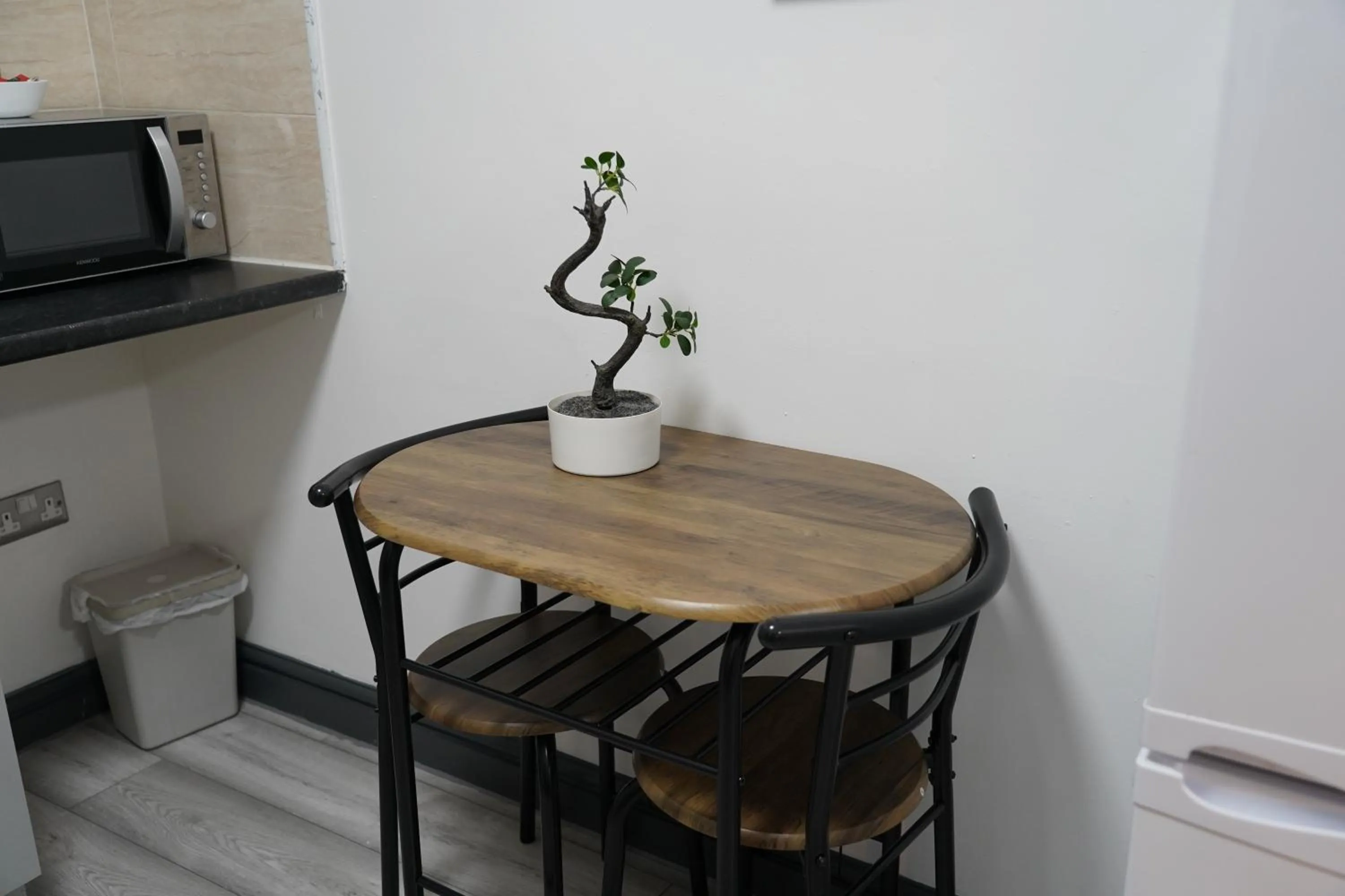 Dining area in Hills View Apartments
