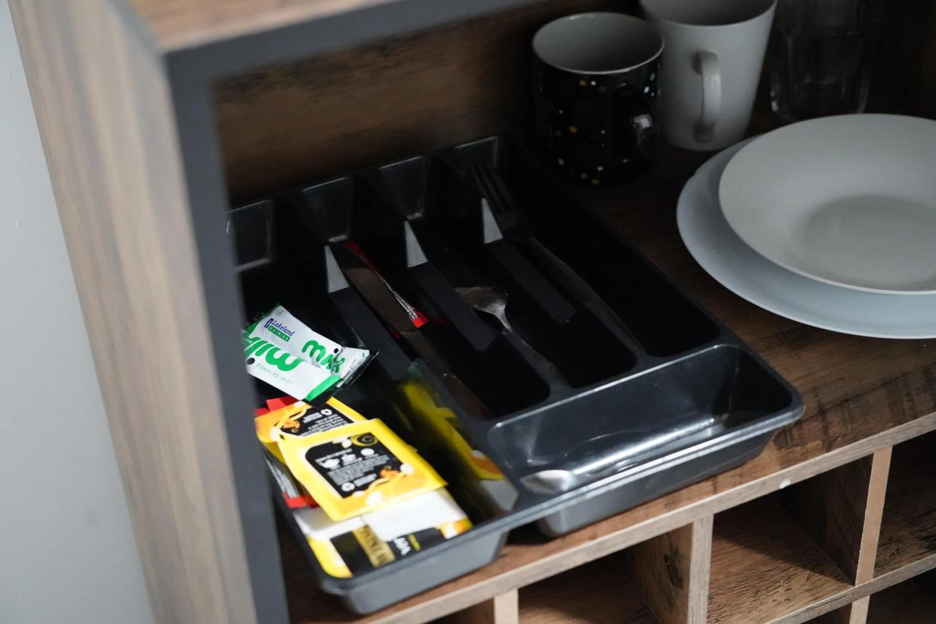 Kitchen or kitchenette in Hills View Apartments