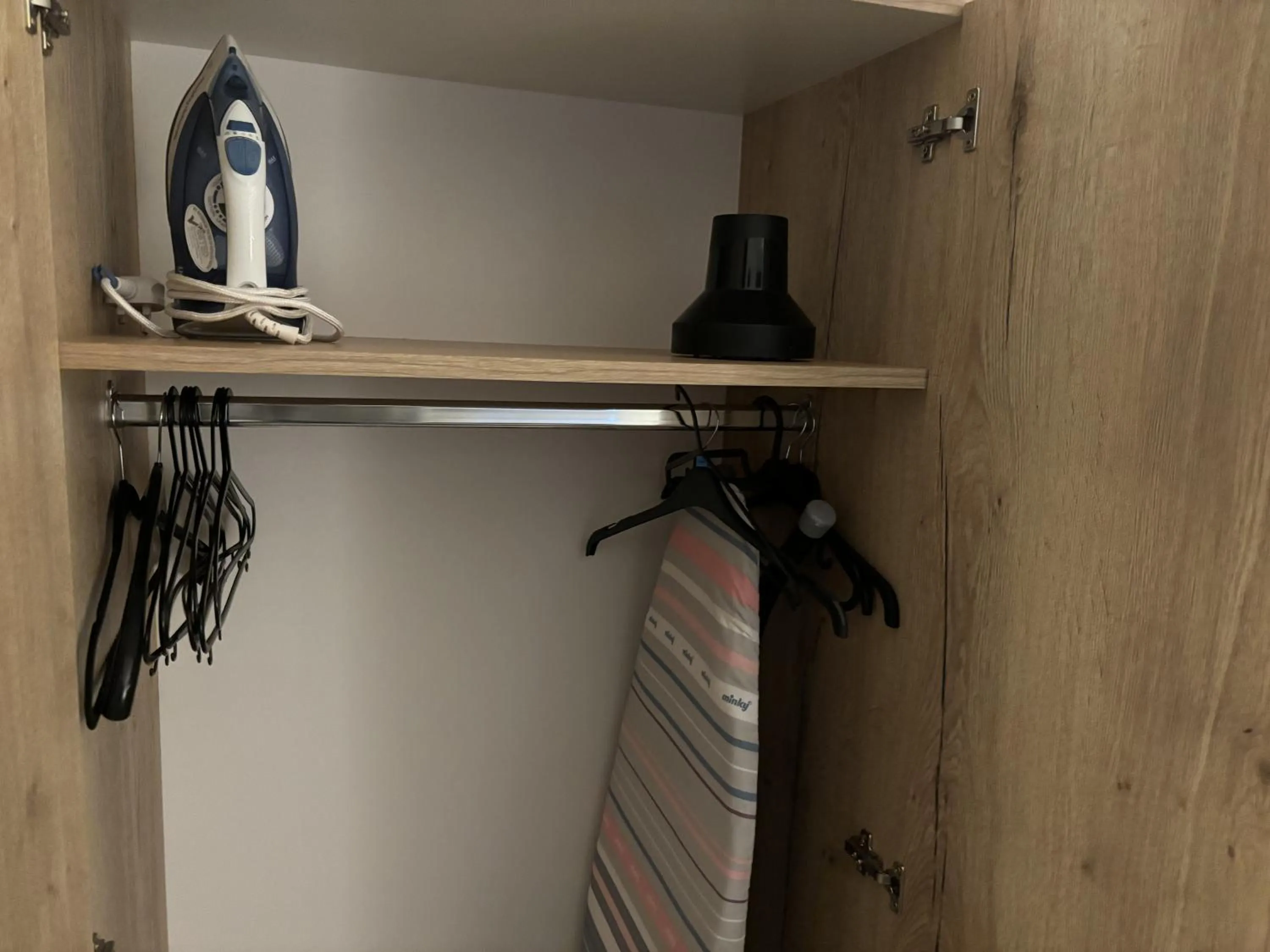 furniture in Hills View Apartments