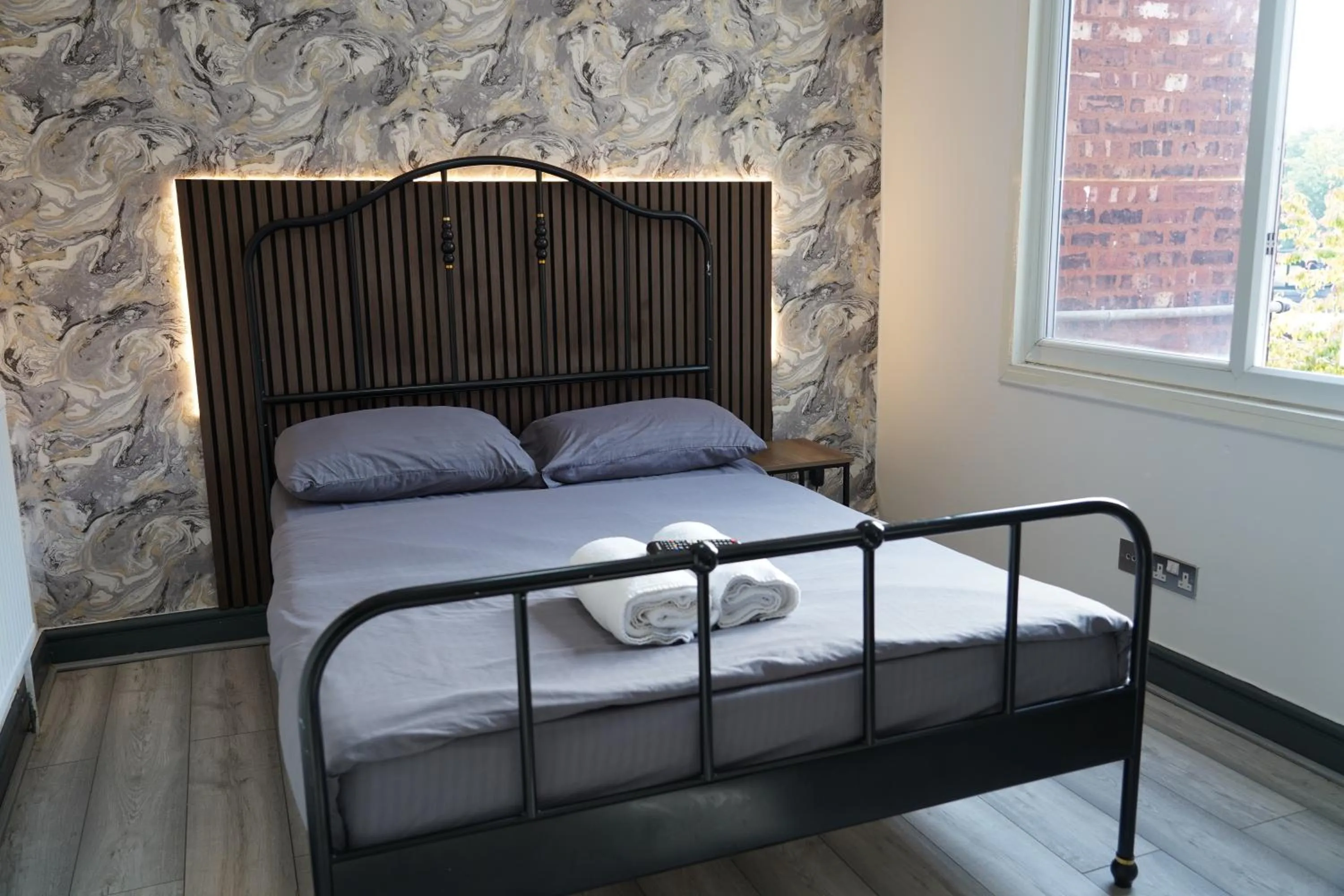 Bedroom, Bed in Hills View Apartments