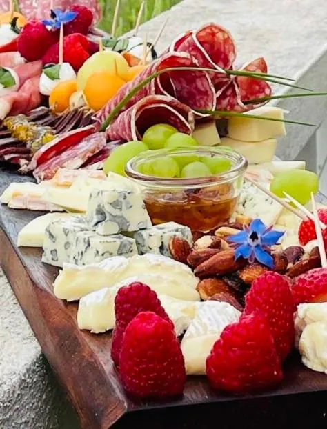 Restaurant/places to eat in Les Lauriers