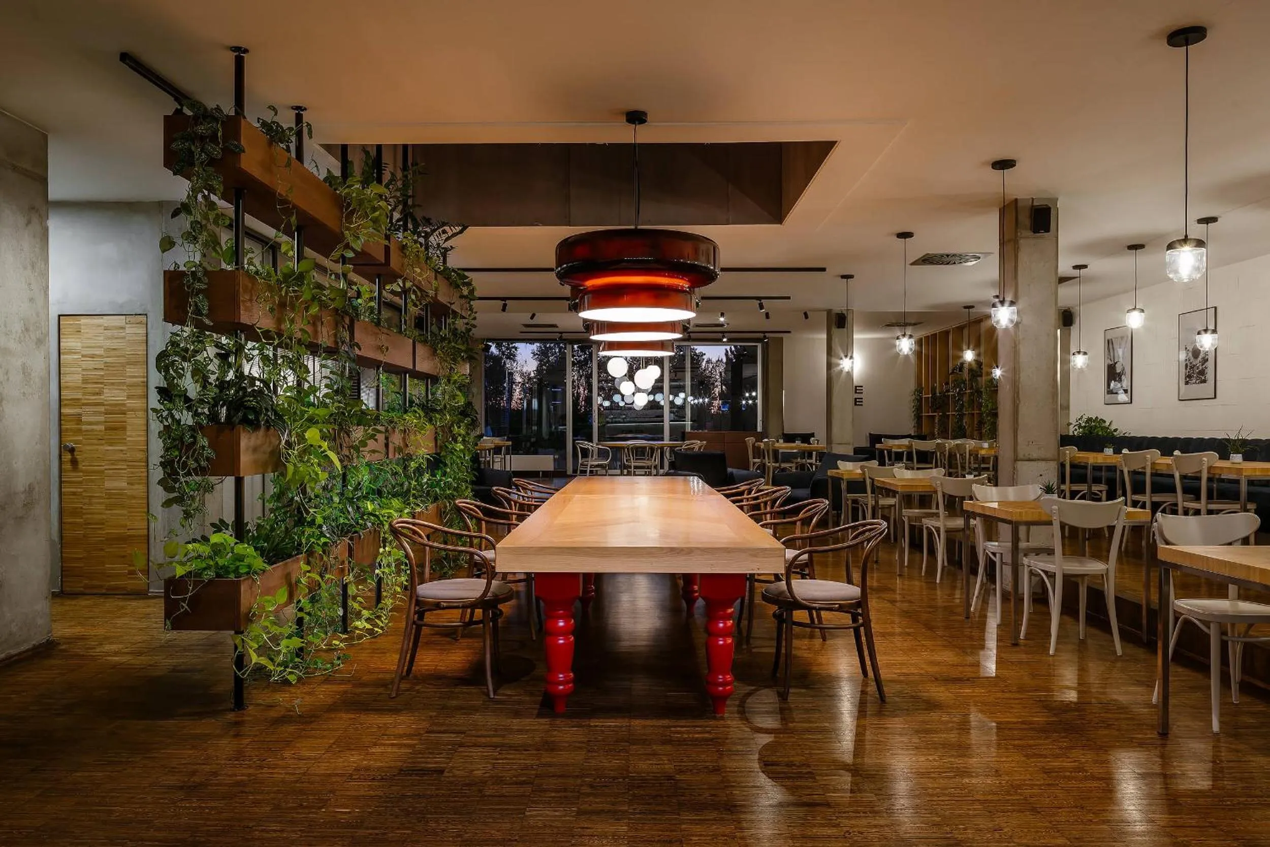 Restaurant/places to eat in Blue Orange Resort