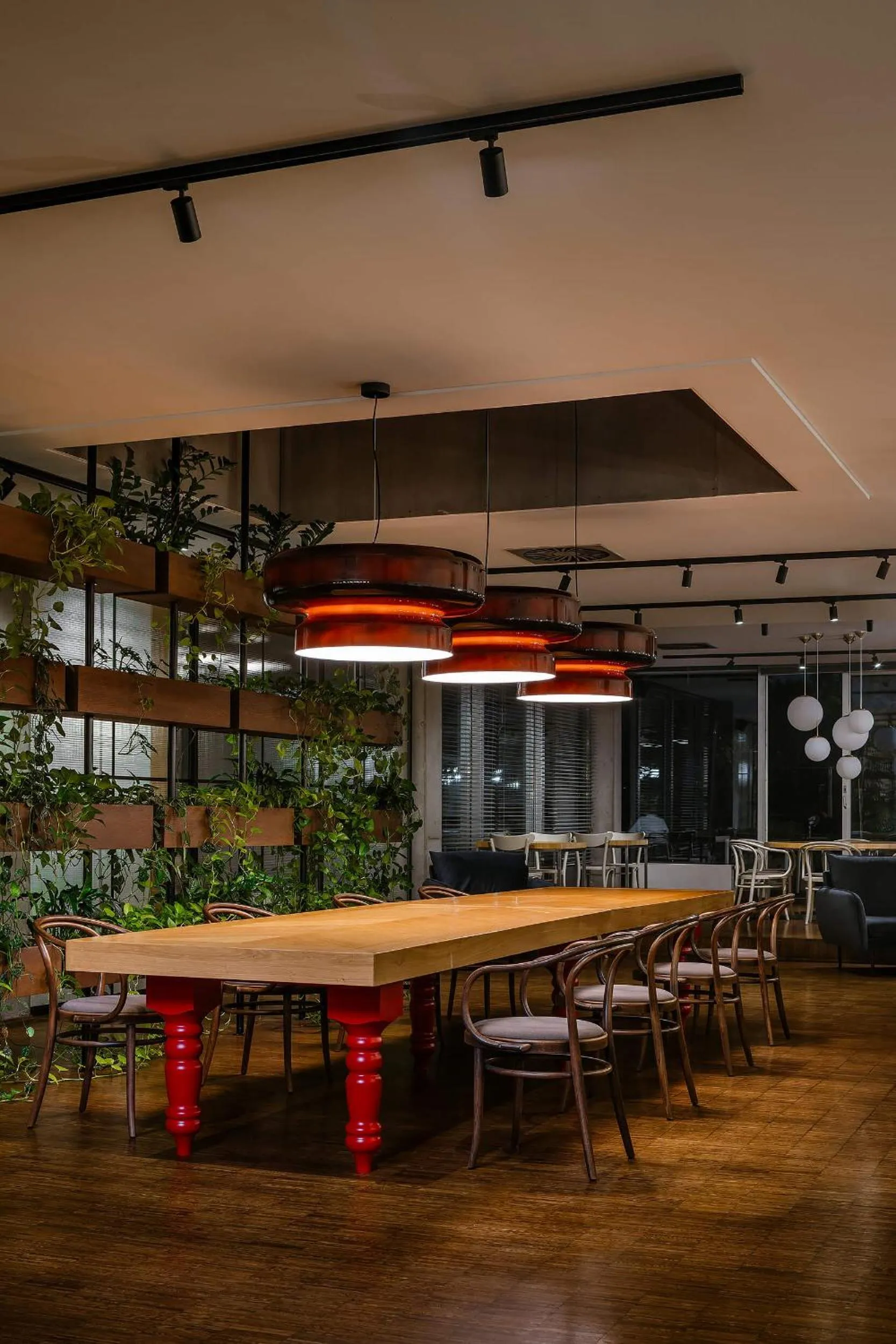 Restaurant/places to eat in Blue Orange Resort