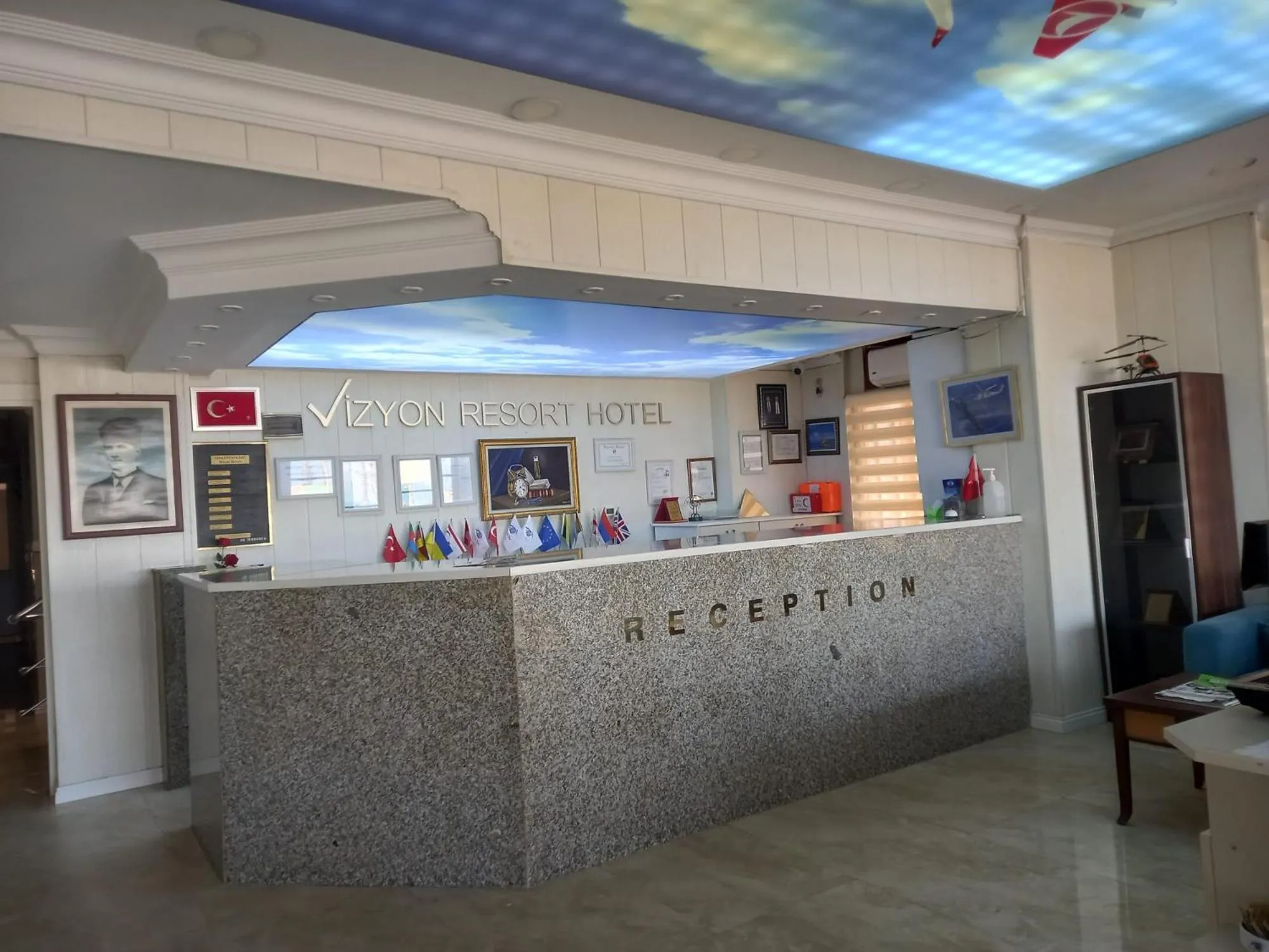 Lobby or reception in VİZYON RESORT HOTEL